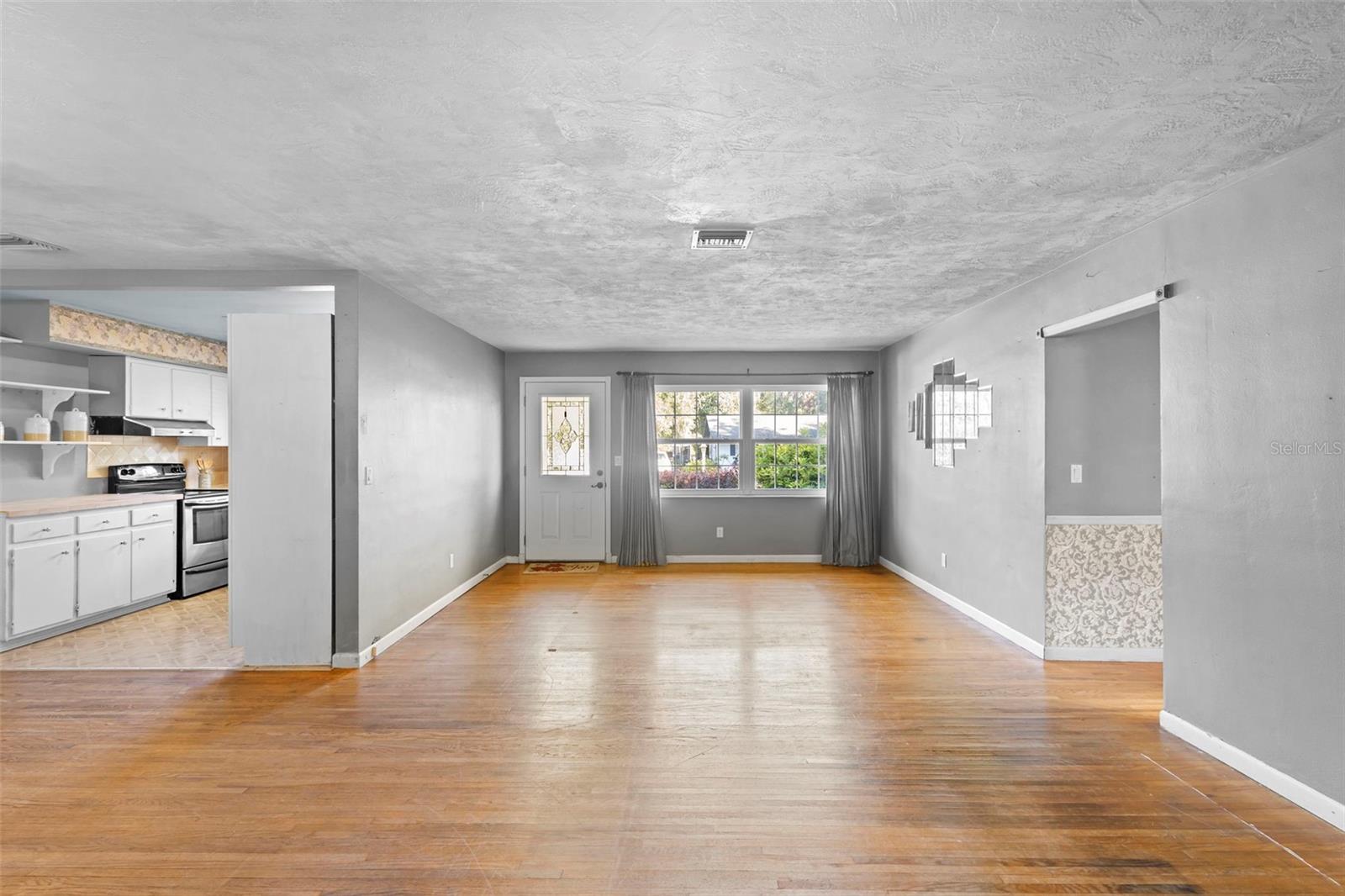 WOODHILL ACRES - Residential