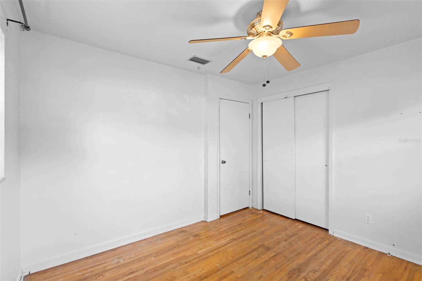 WOODHILL ACRES - Residential