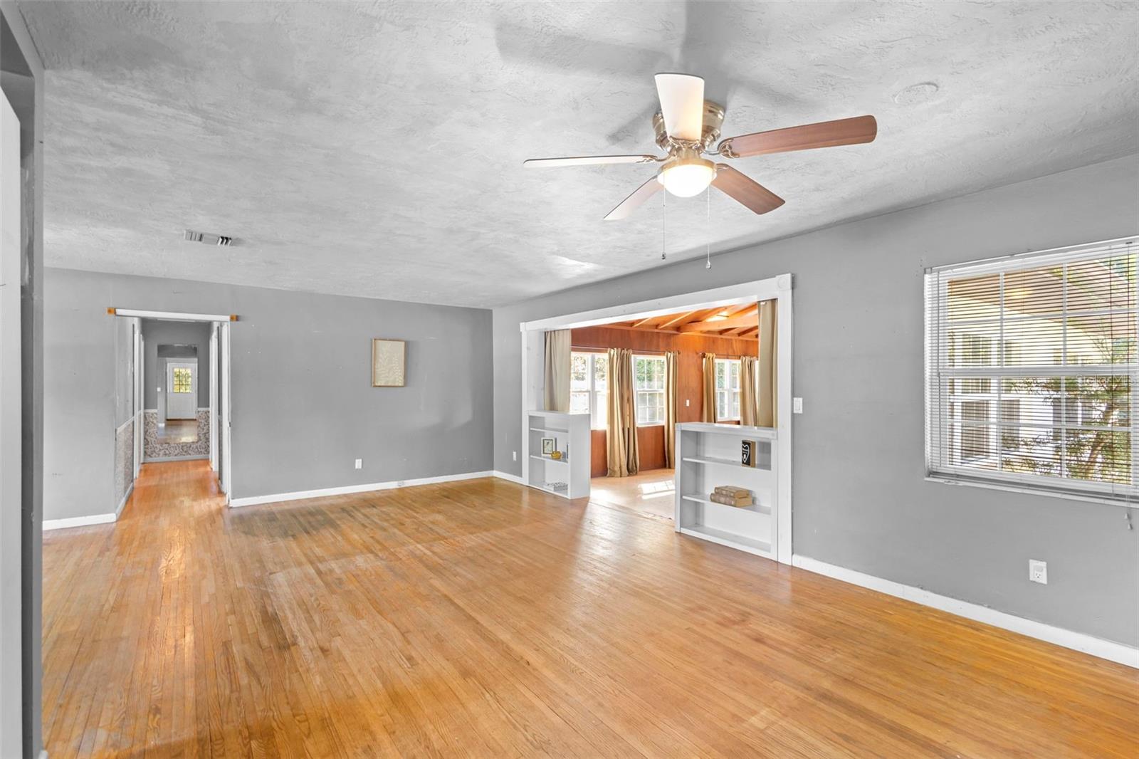 WOODHILL ACRES - Residential