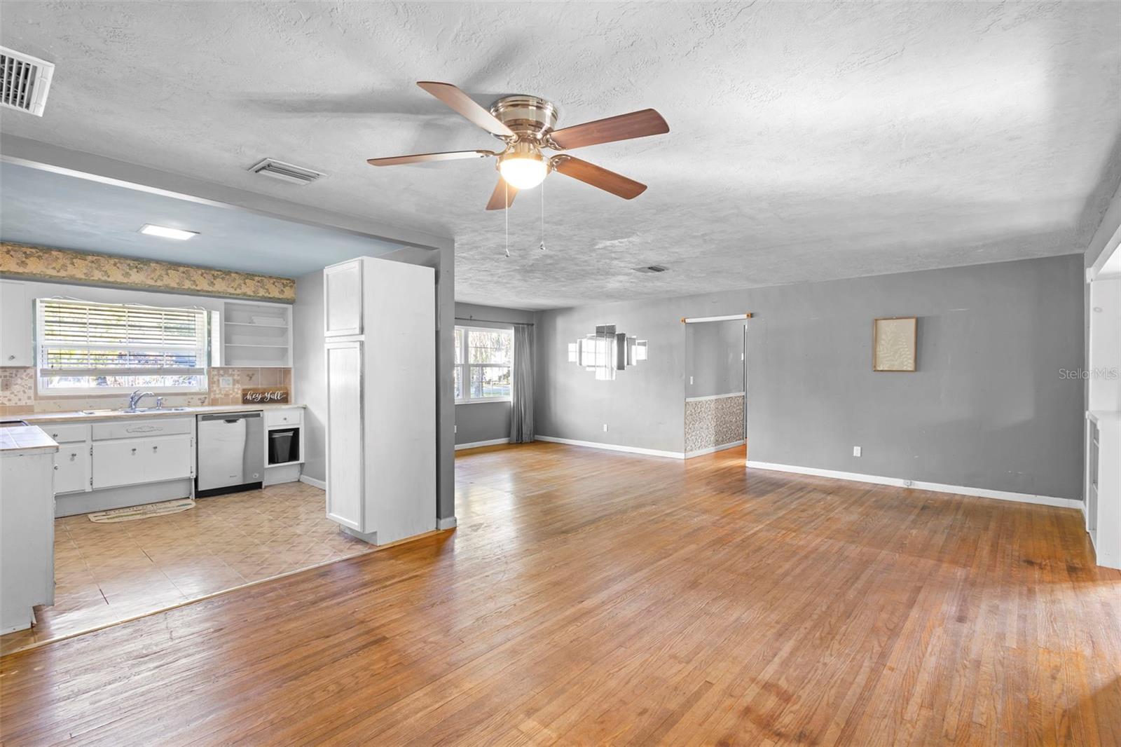 WOODHILL ACRES - Residential