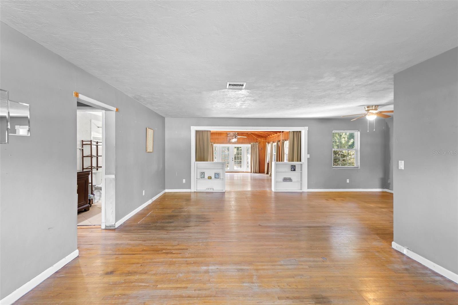 WOODHILL ACRES - Residential