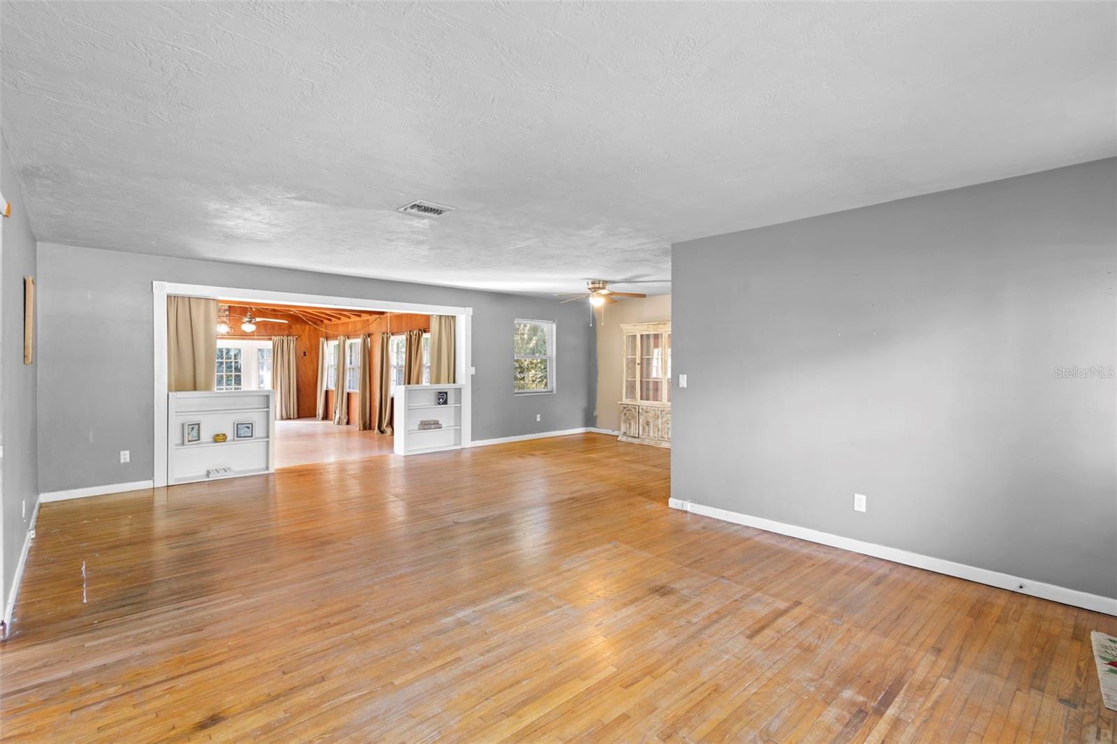 WOODHILL ACRES - Residential