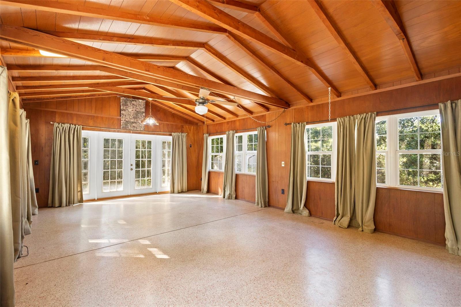 WOODHILL ACRES - Residential