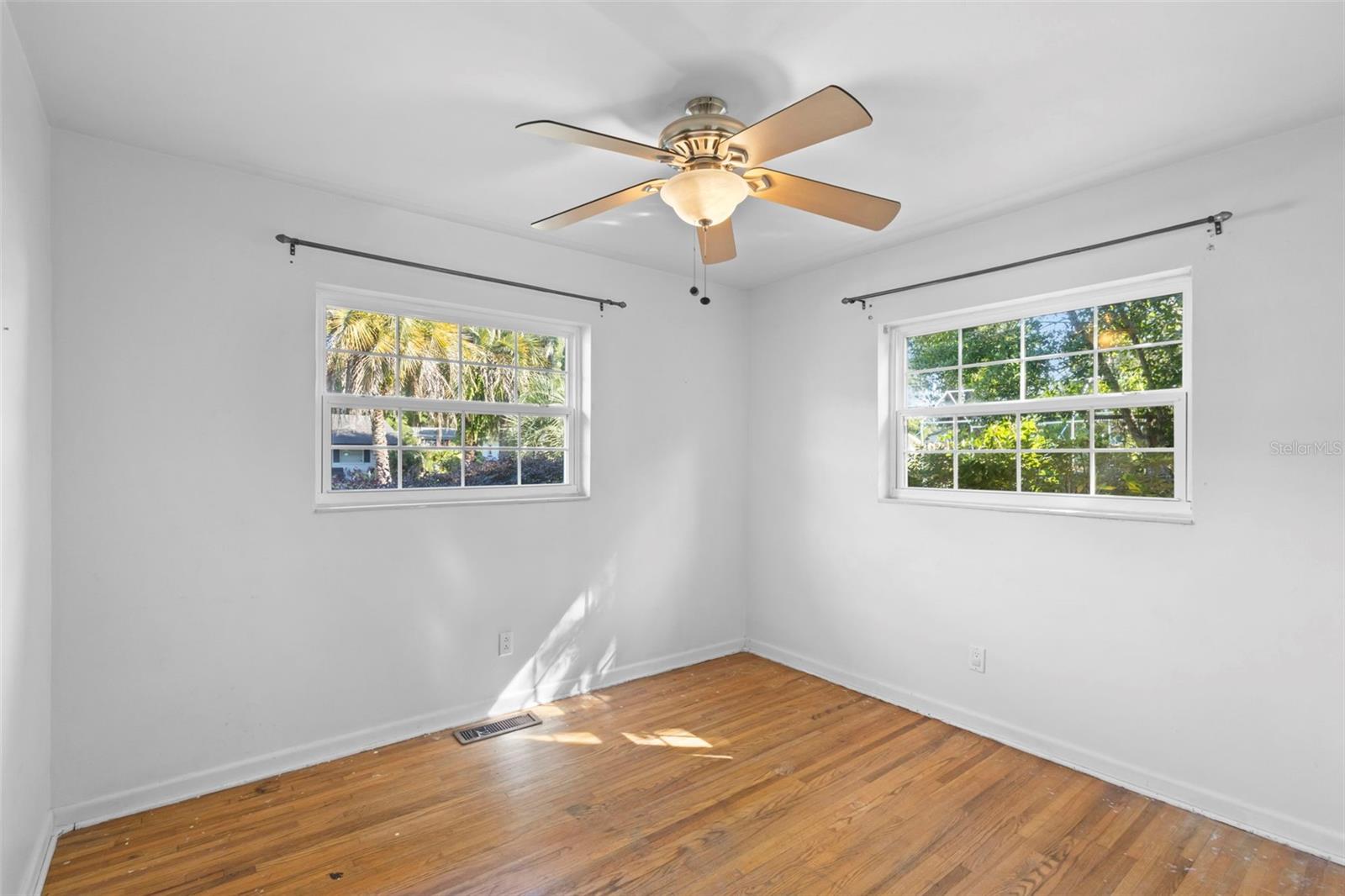 WOODHILL ACRES - Residential