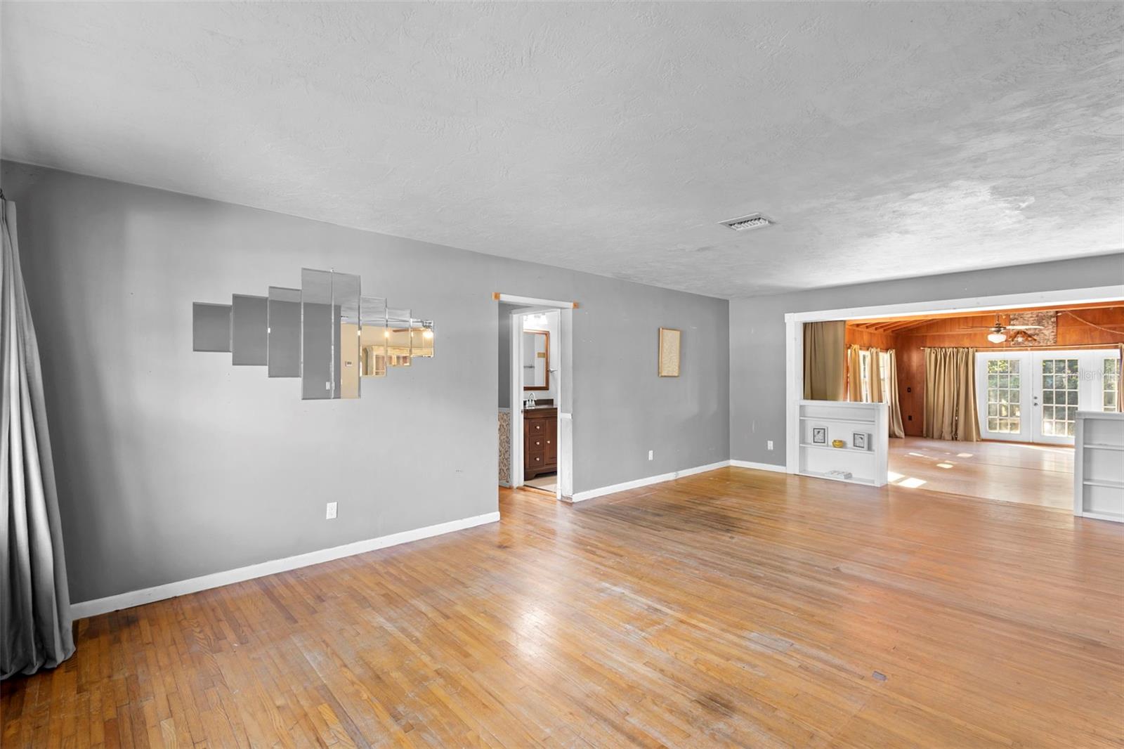 WOODHILL ACRES - Residential