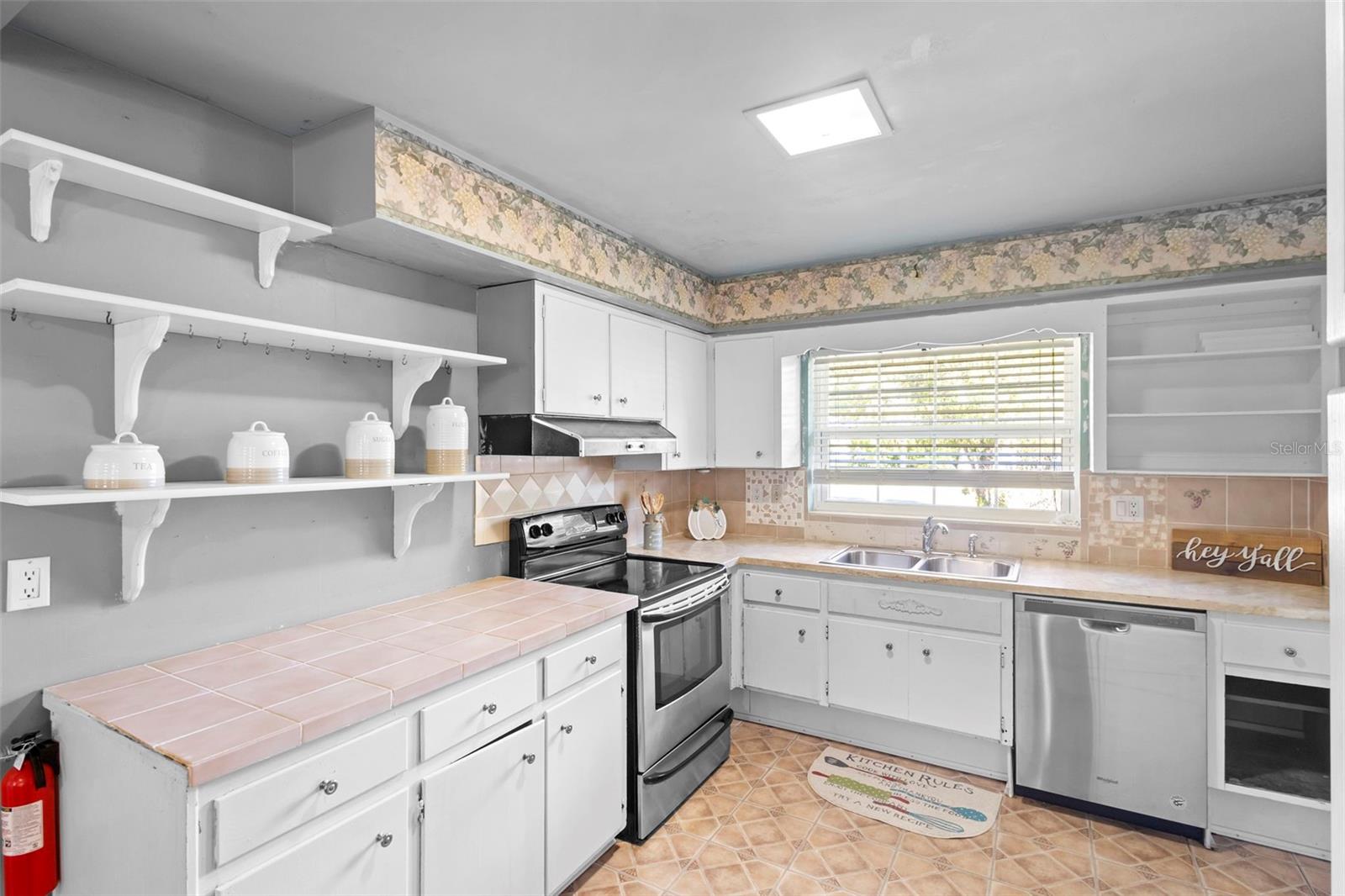 WOODHILL ACRES - Residential