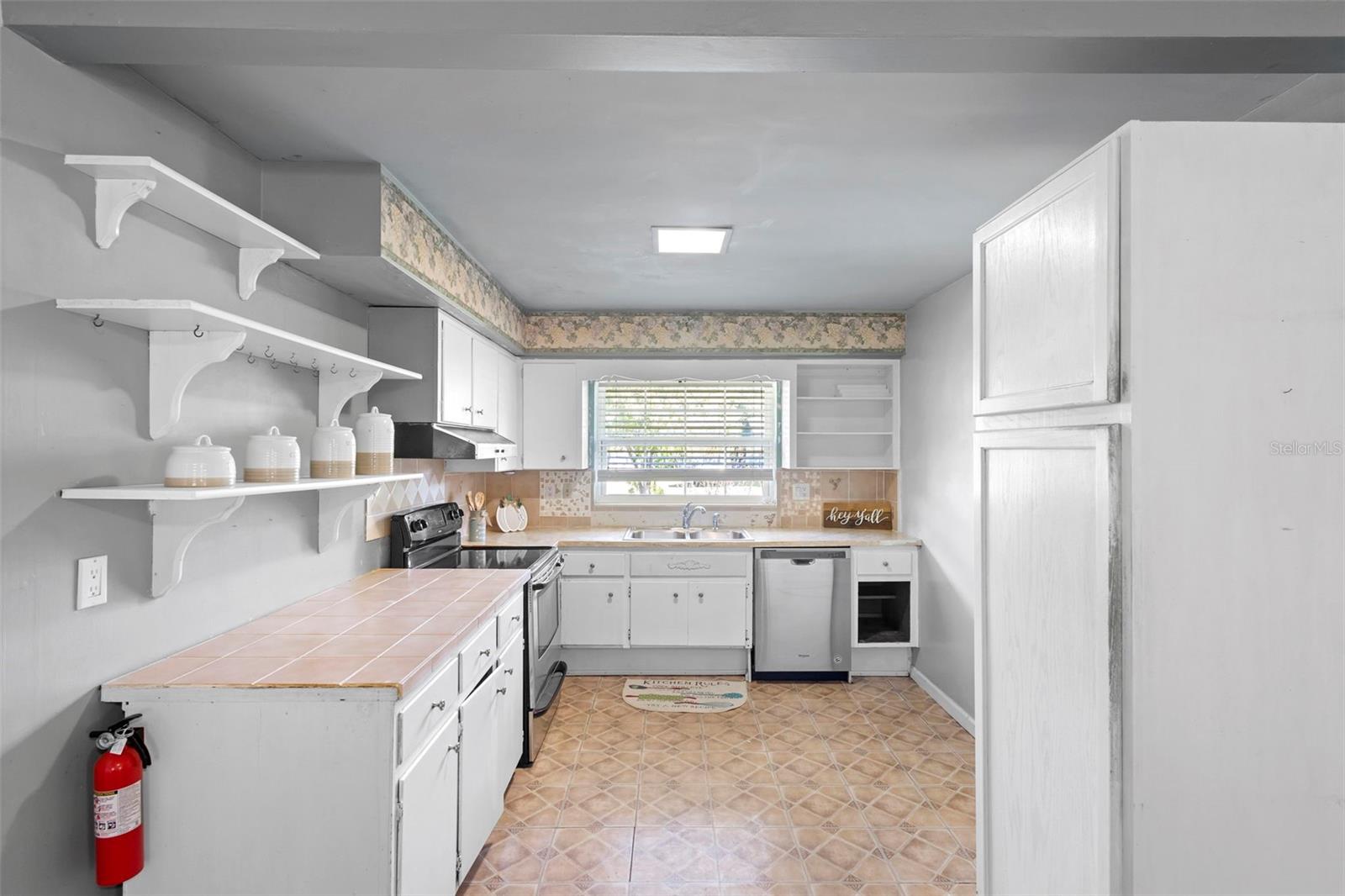 WOODHILL ACRES - Residential