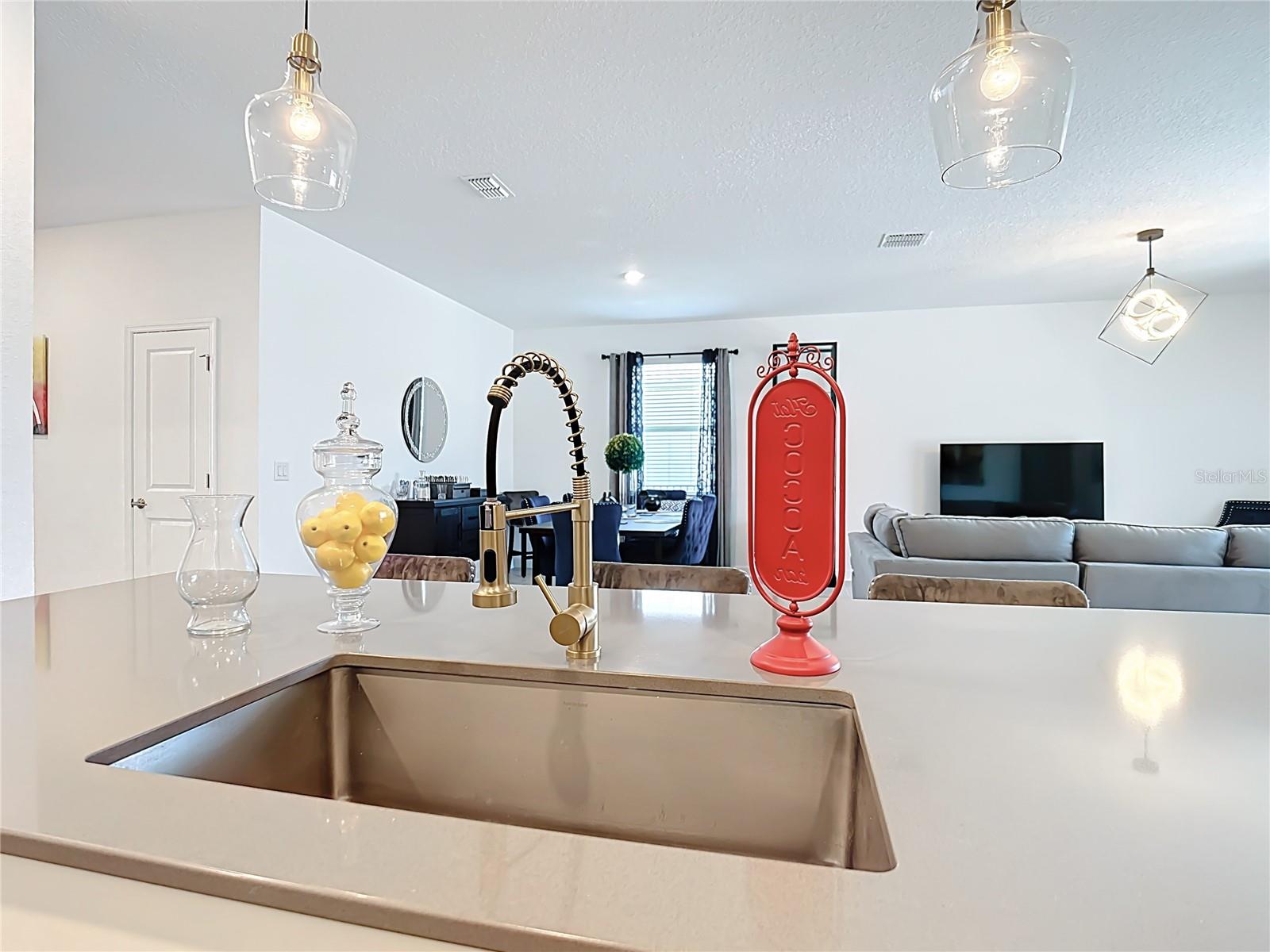 GARDEN HILL/PROVIDENCE PH - Residential