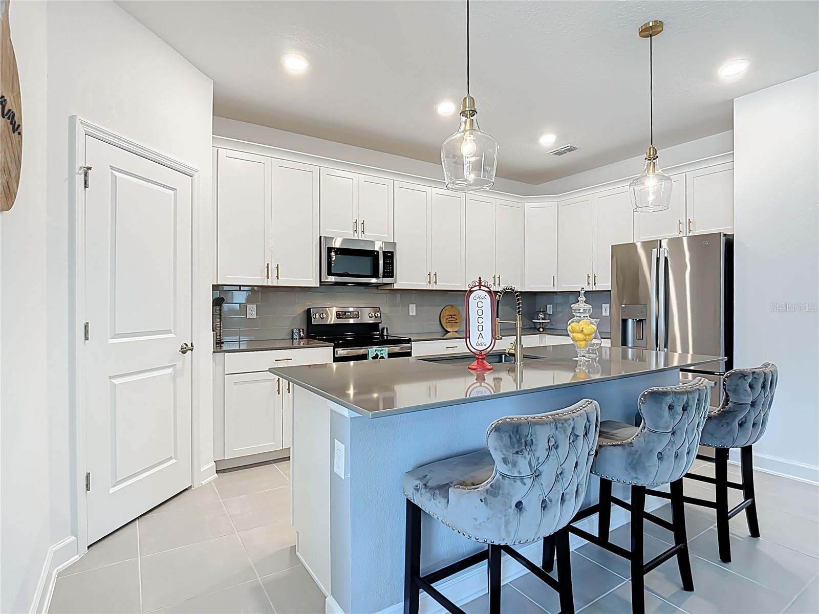 GARDEN HILL/PROVIDENCE PH - Residential