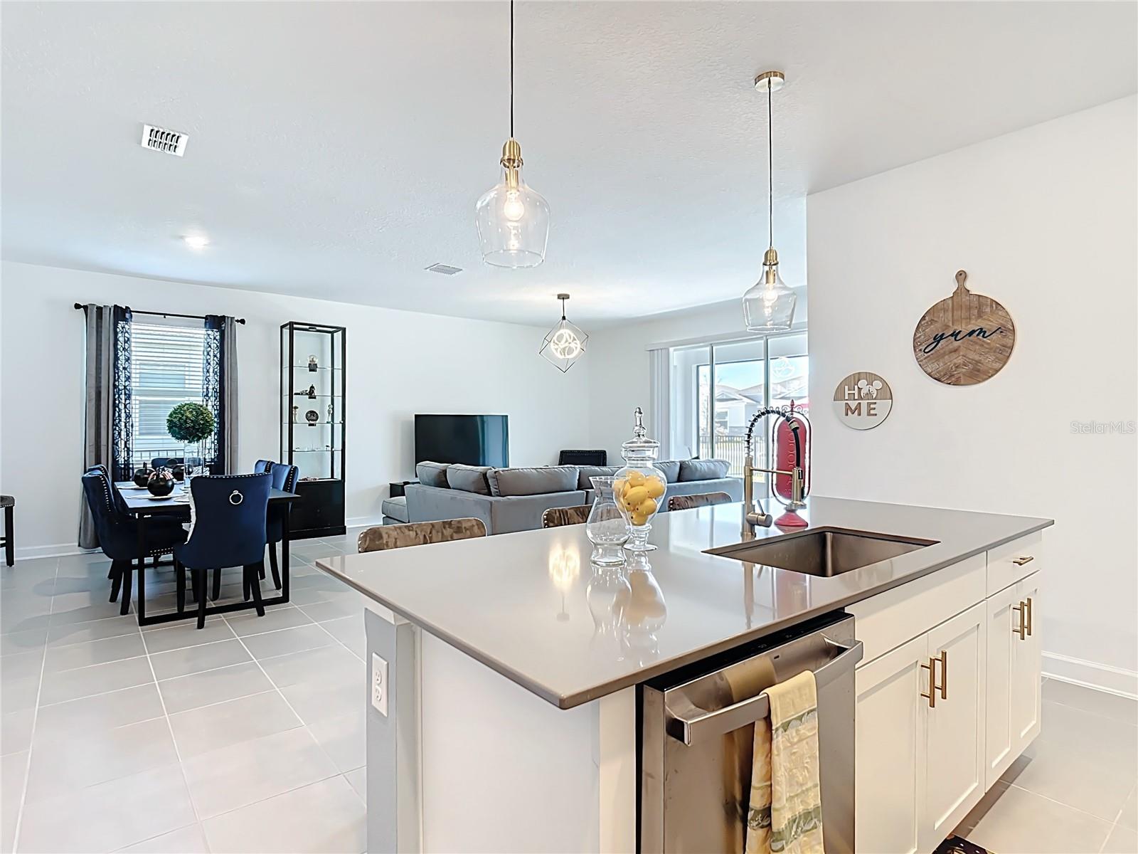 GARDEN HILL/PROVIDENCE PH - Residential