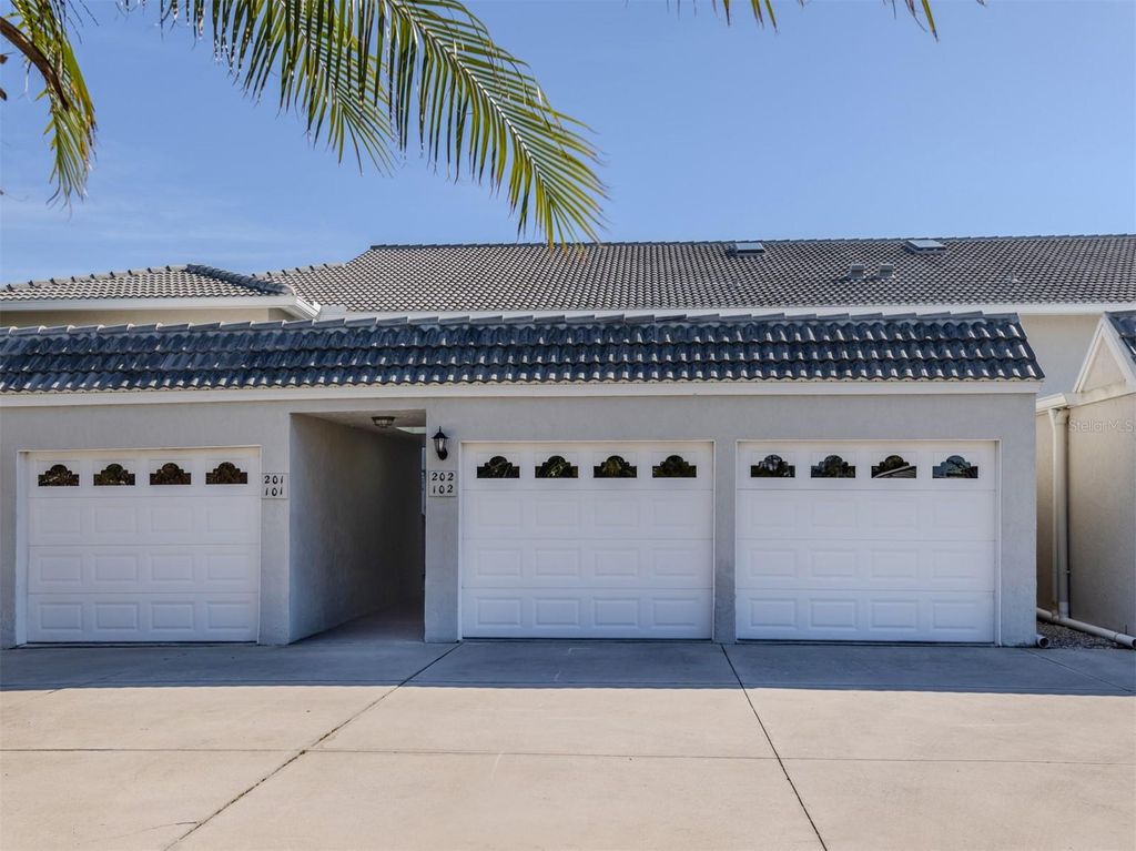 Photo of 936 Capri Isles Boulevard #102, Venice, FL 34292 (MLS # N6141578)