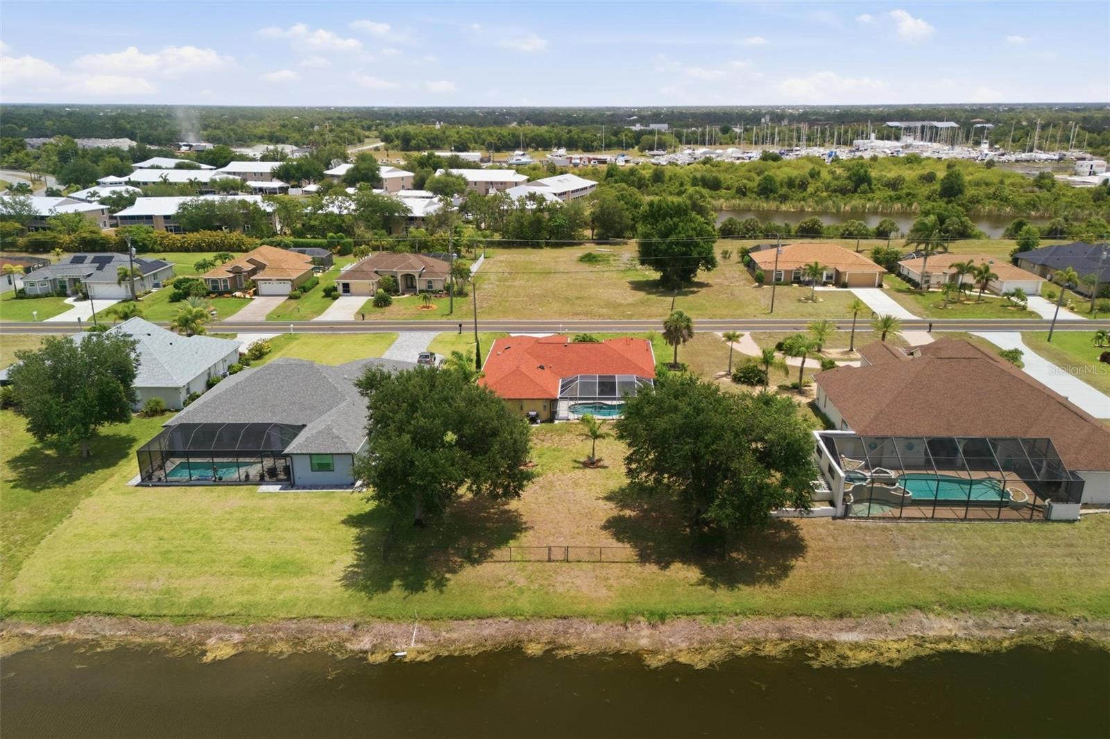 ROTONDA WHITE MARSH - Residential
