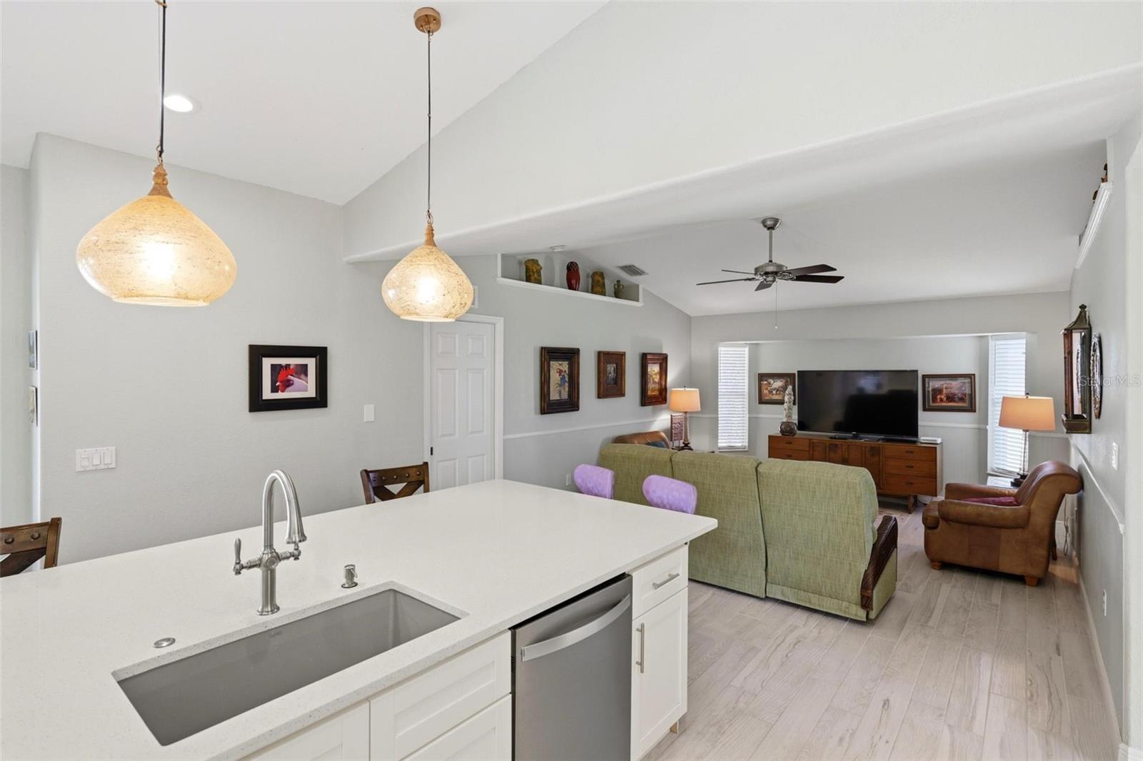 ROTONDA WHITE MARSH - Residential
