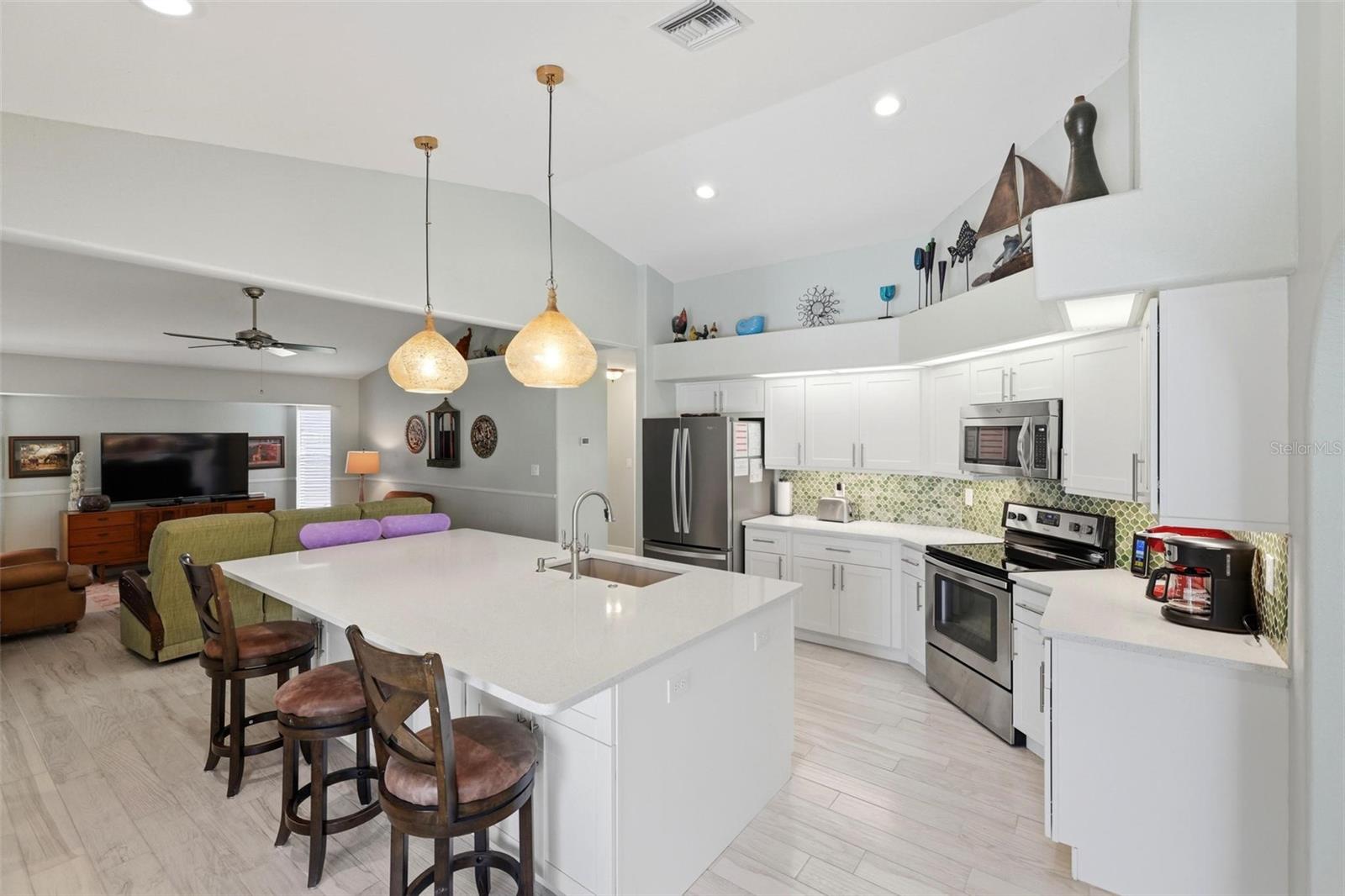 ROTONDA WHITE MARSH - Residential