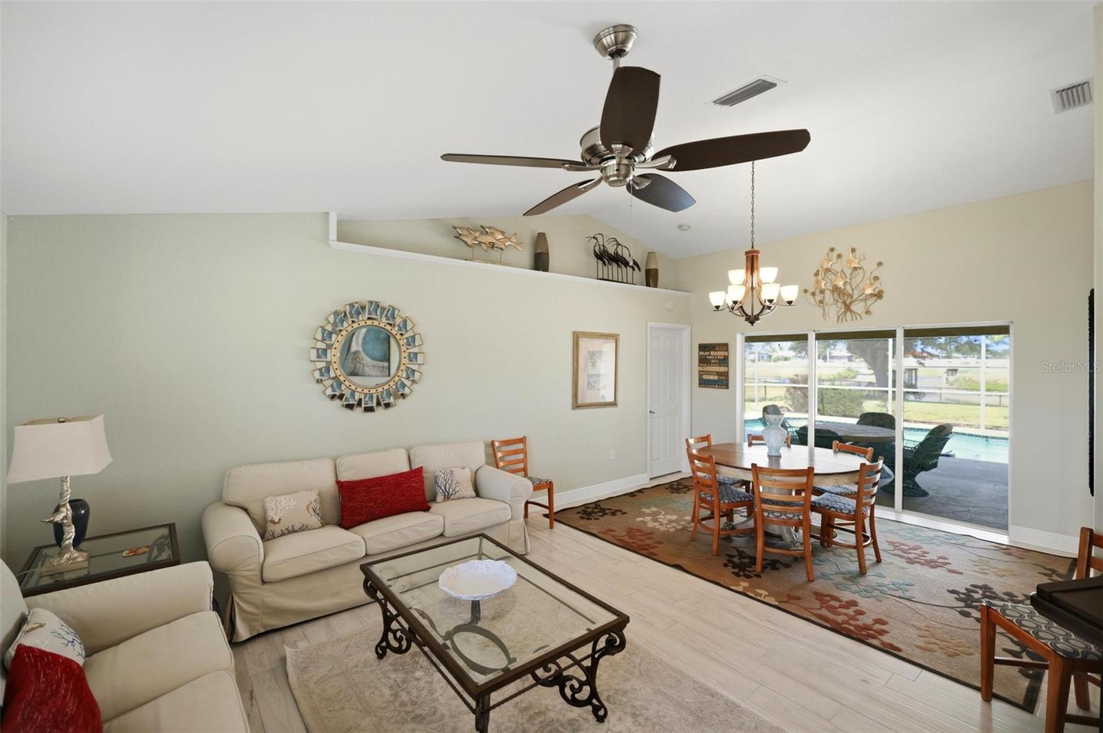 ROTONDA WHITE MARSH - Residential