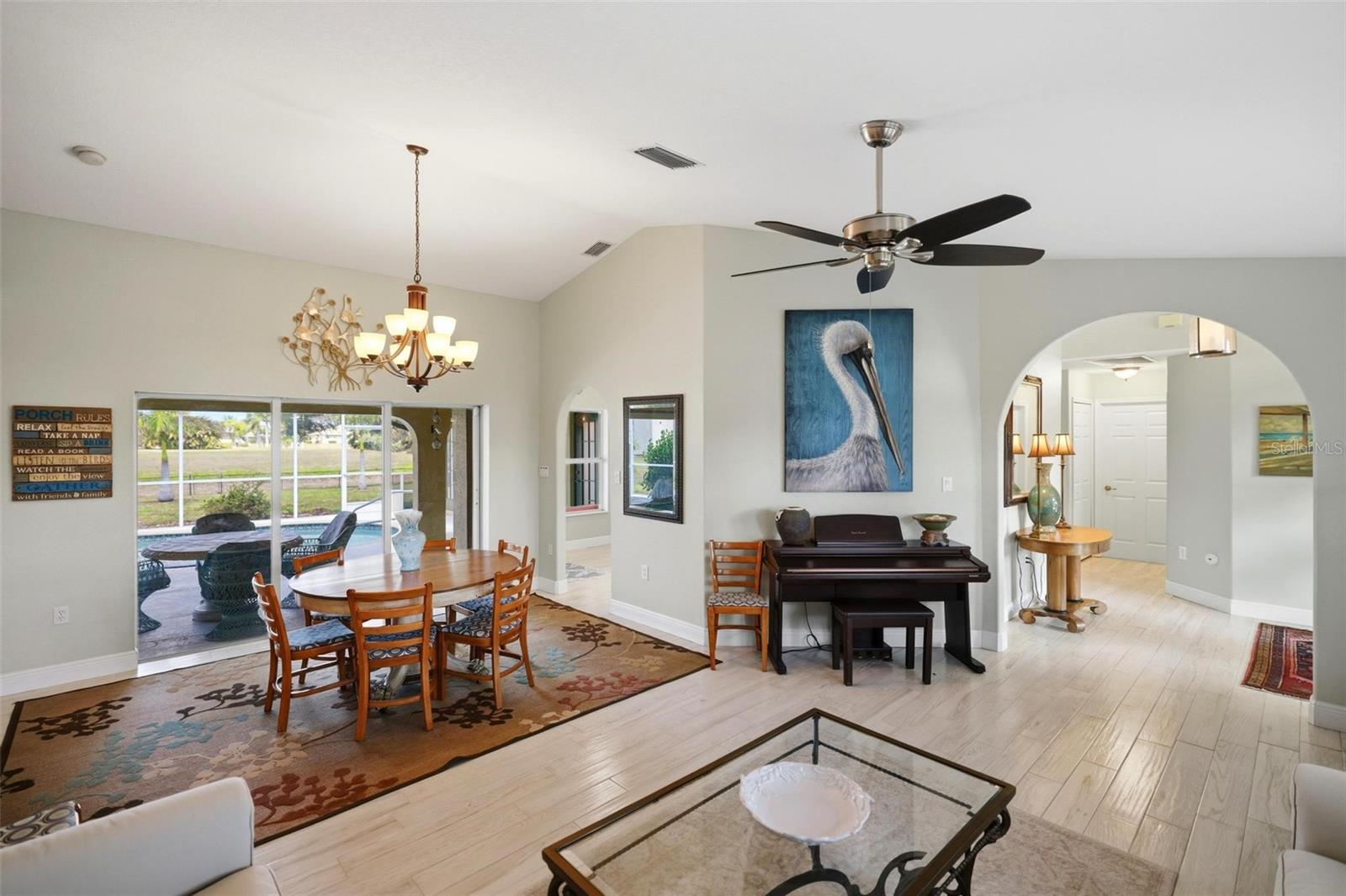 ROTONDA WHITE MARSH - Residential