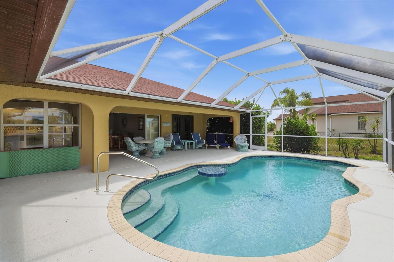 ROTONDA WHITE MARSH - Residential