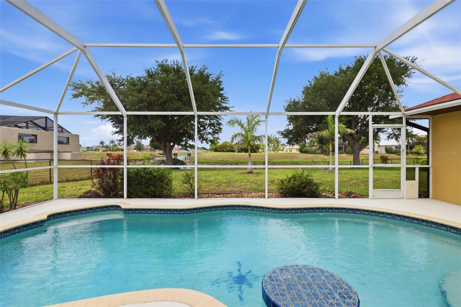 ROTONDA WHITE MARSH - Residential