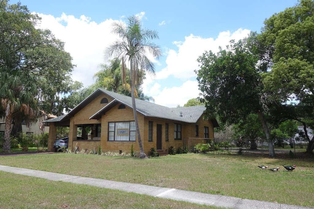 Photo of 1410 Elgin Street, Lakeland, FL 33801 (MLS # OM726930)
