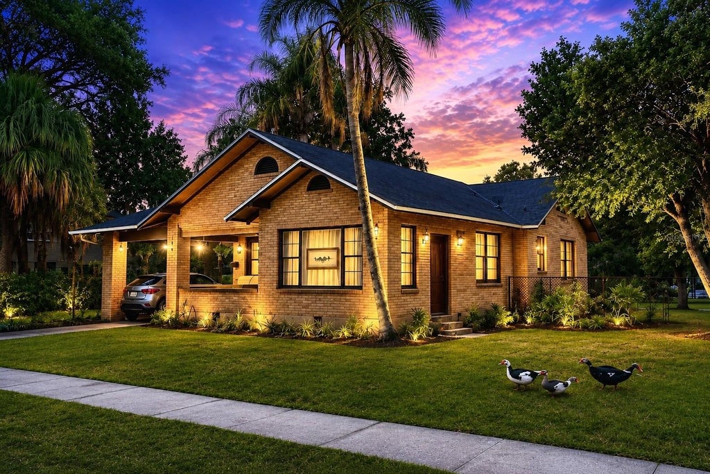 Photo of 1410 Elgin Street, Lakeland, FL 33801 (MLS # OM726930)