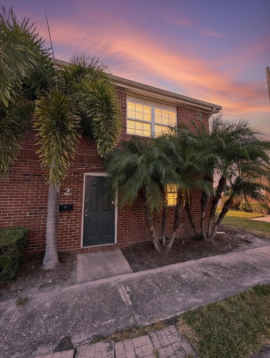 LAKE BENTLEY SHORES CONDO PH 01 - Residential