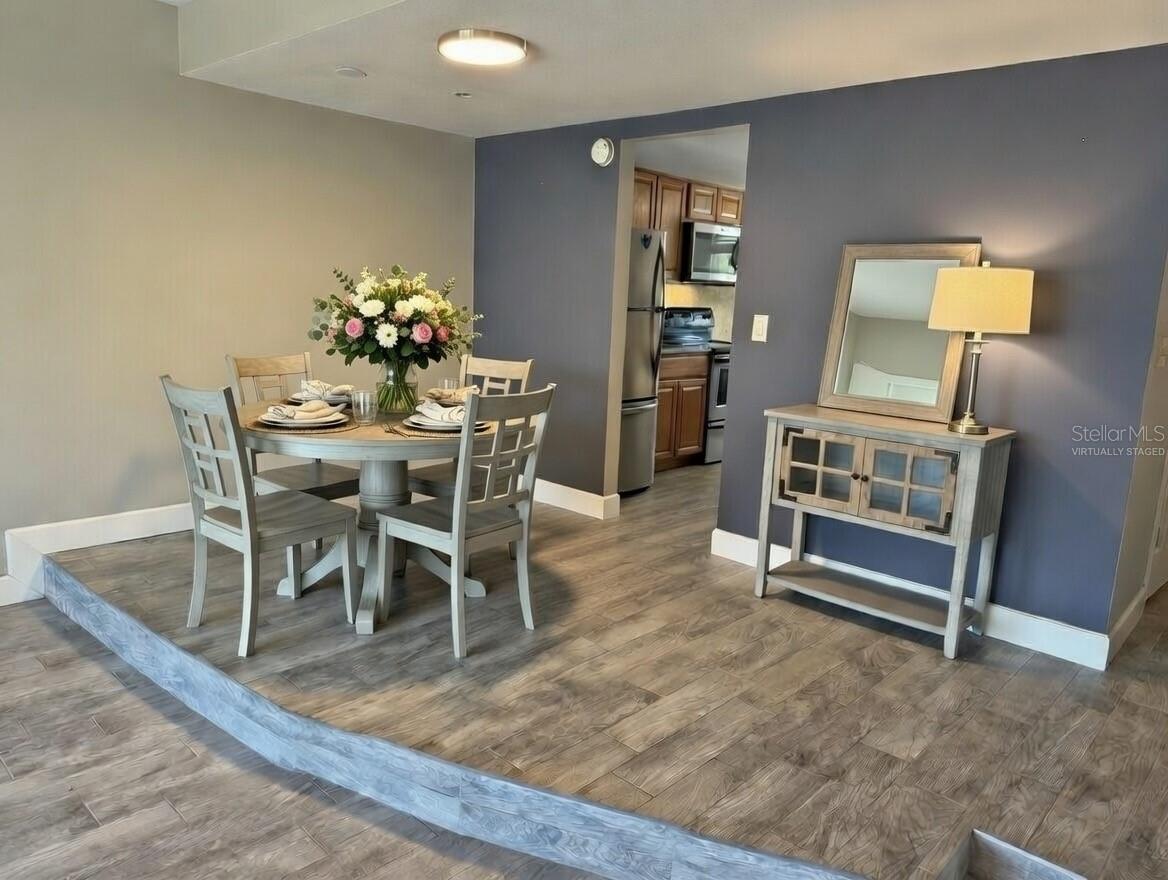 LAKE BENTLEY SHORES CONDO PH 01 - Residential