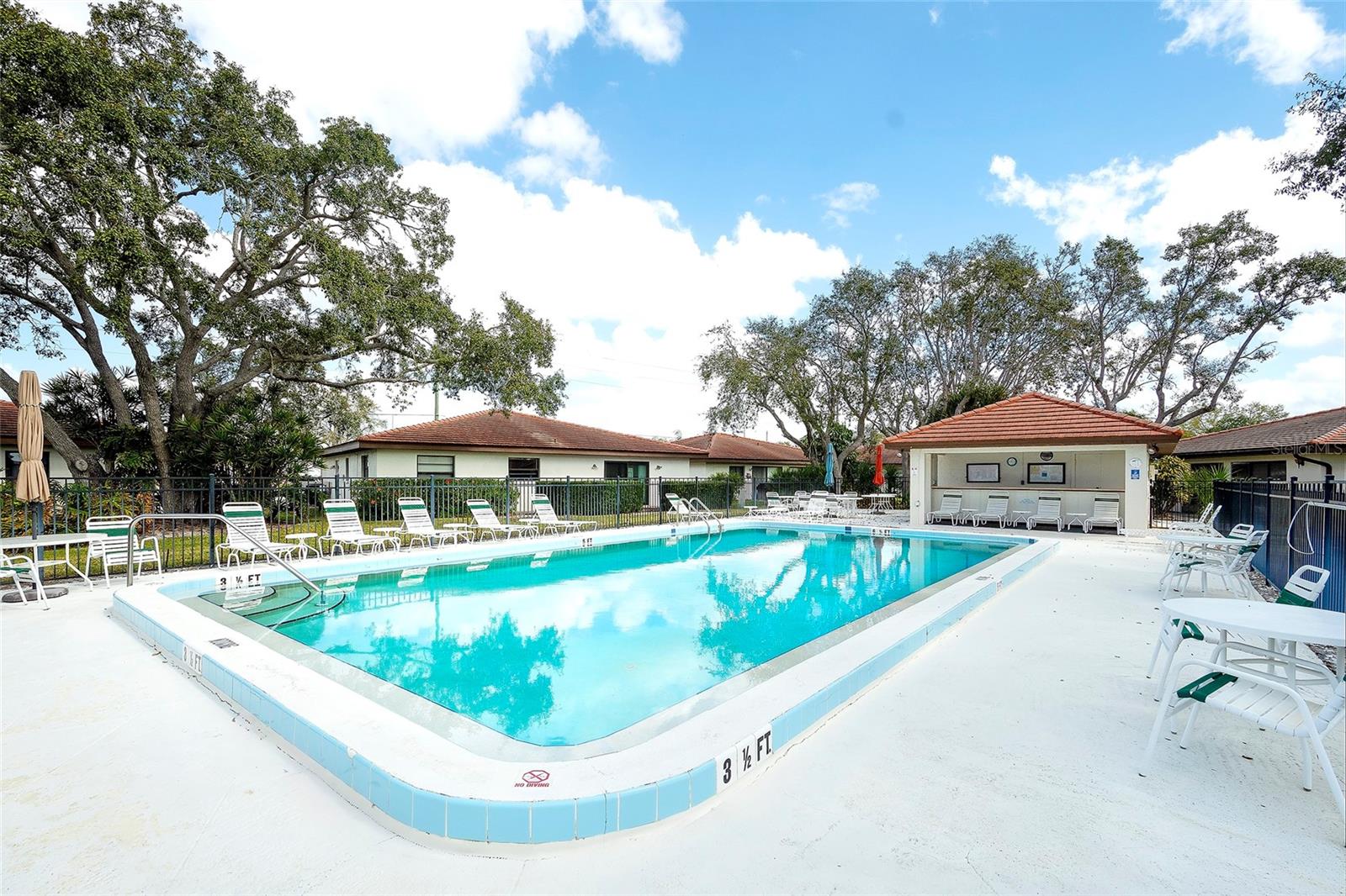 VIVIENDA AT BRADENTON I CONDO - Residential