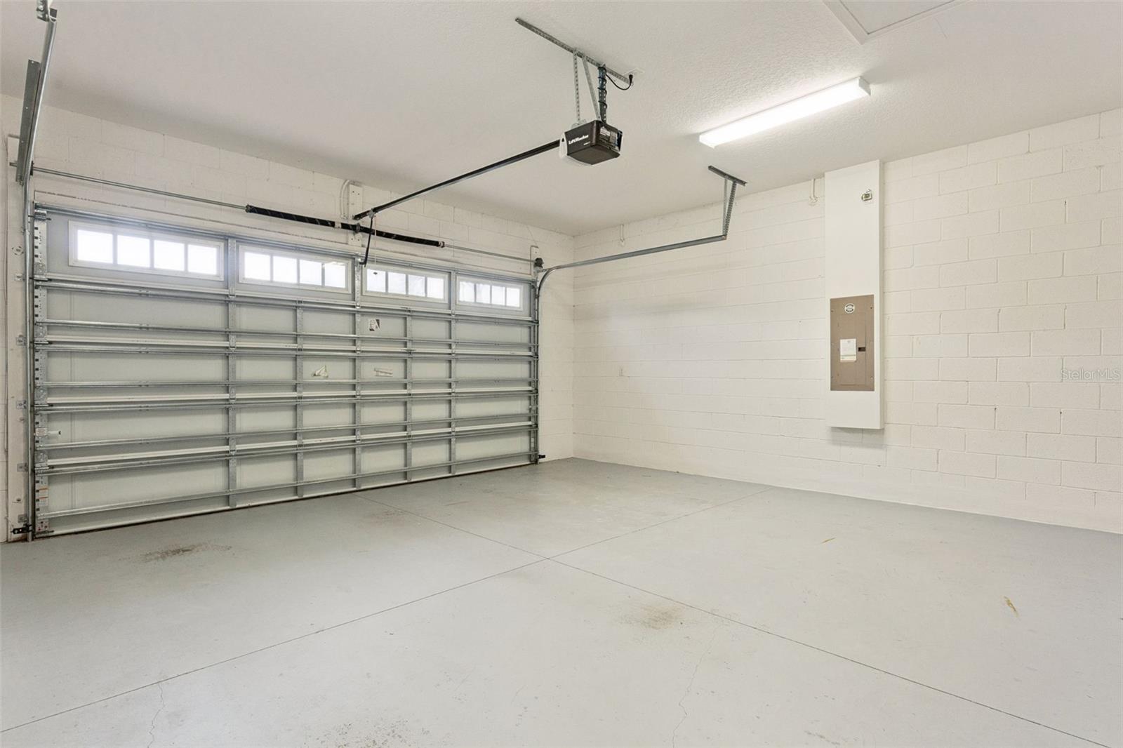 TWIN LAKES PH 1 - Residential