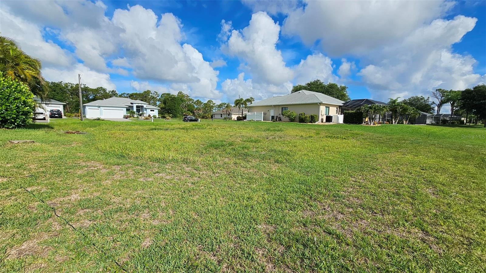 ROTONDA WEST LONG MEADOW - Land