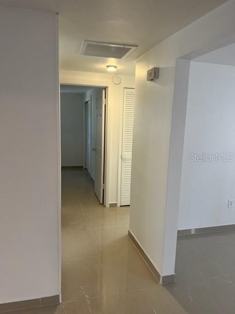 BEACON SQUARE - Residential Lease