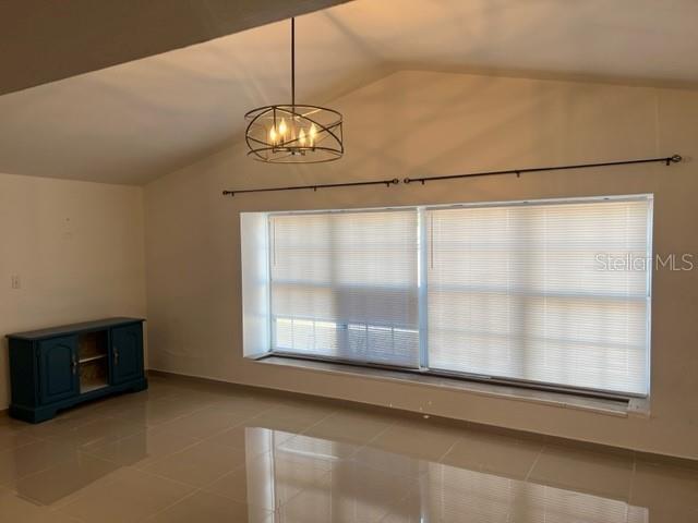 BEACON SQUARE - Residential Lease