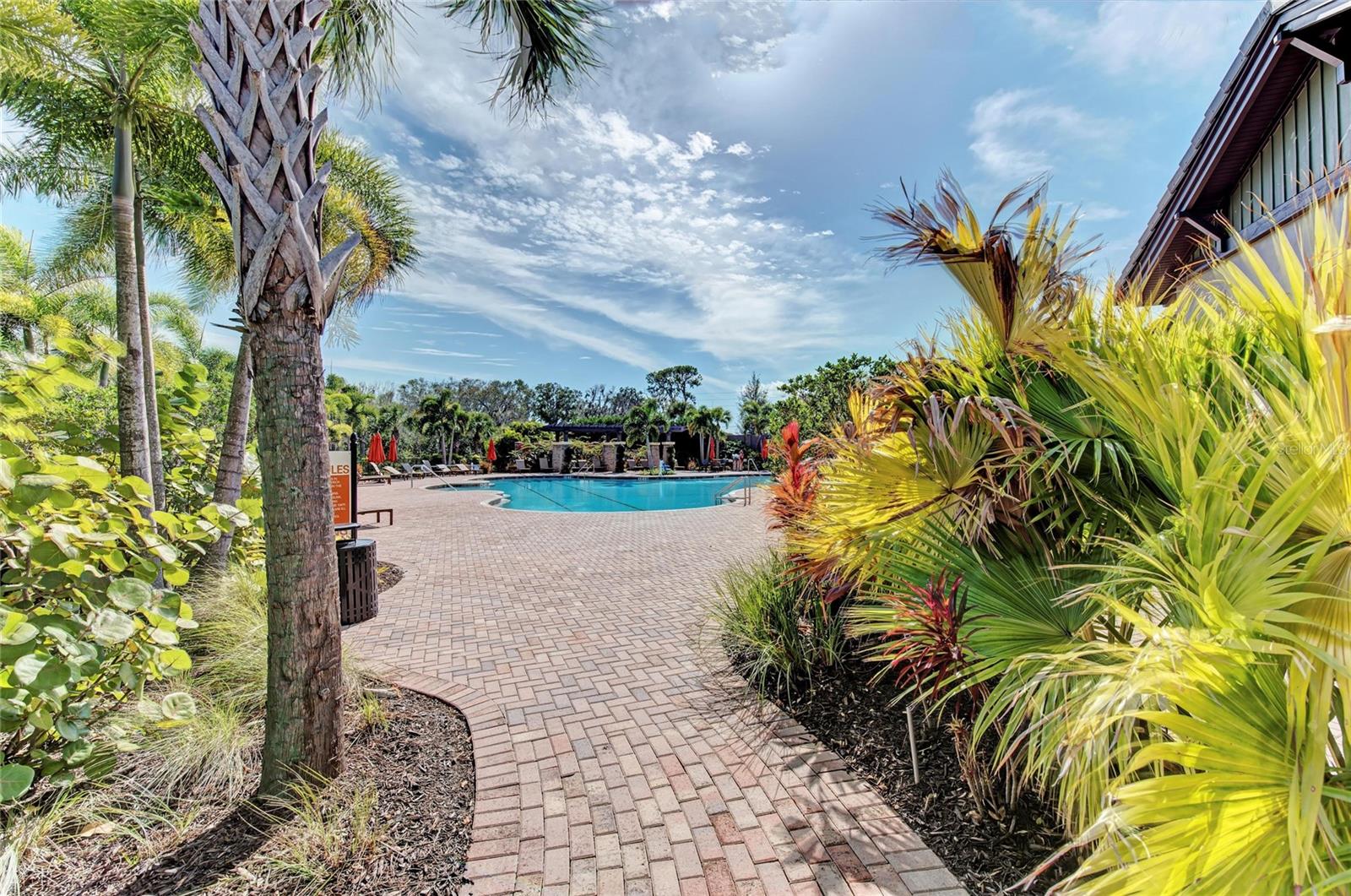 ARTISAN LAKES EAVES BEND PH I SP A-K - Residential