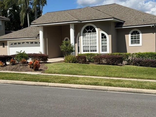 690 OAK HOLLOW WAY