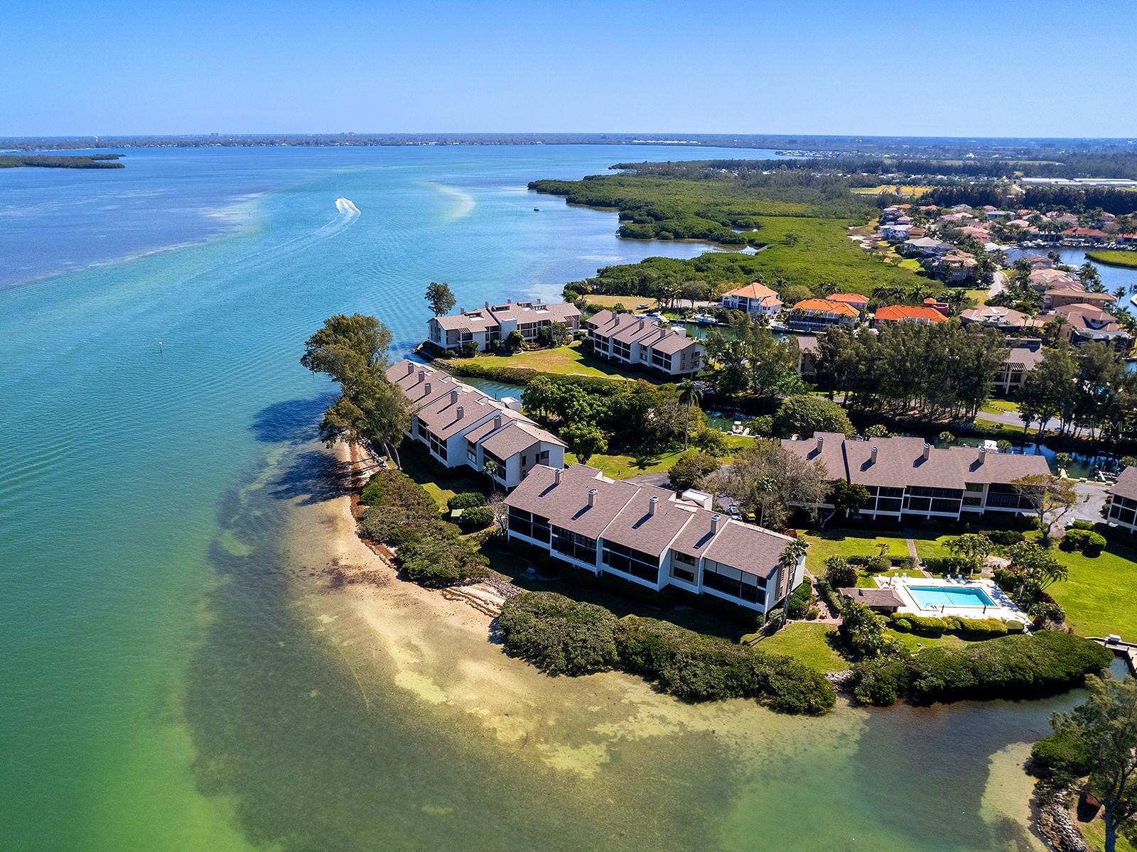 MARINERS COVE I - Residential