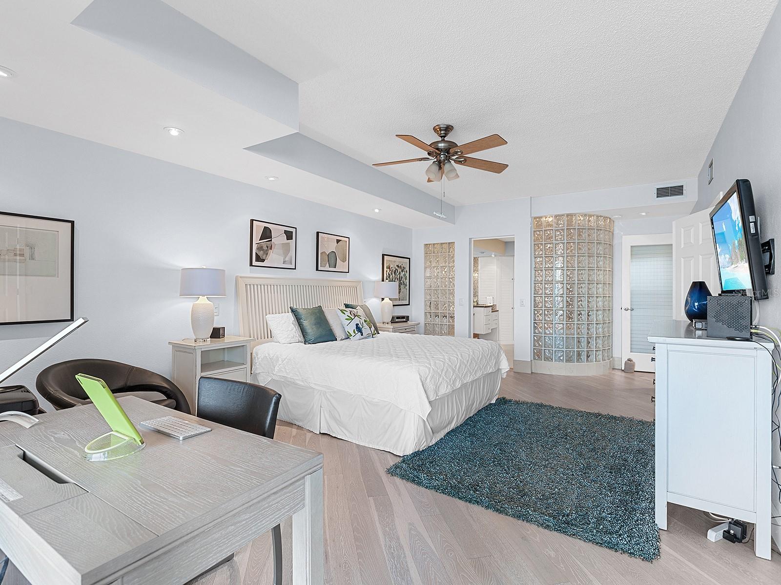 MARINERS COVE I - Residential