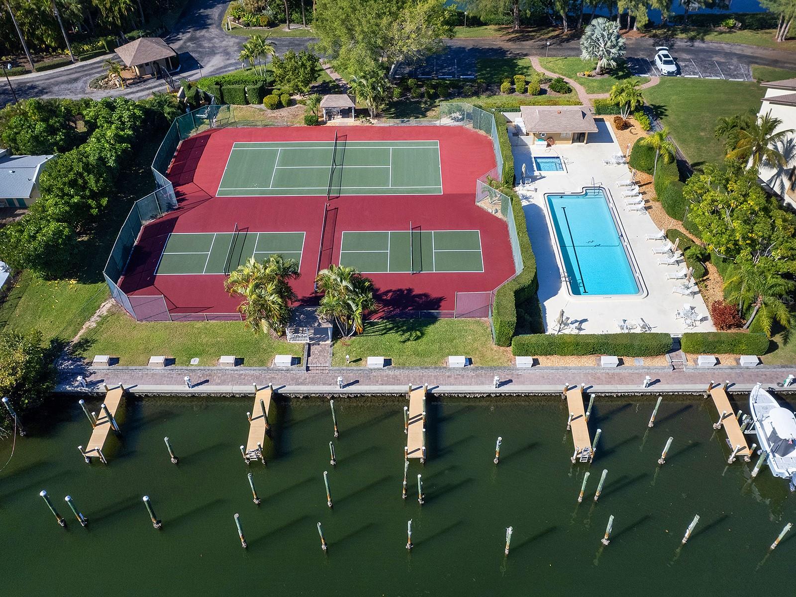 MARINERS COVE I - Residential