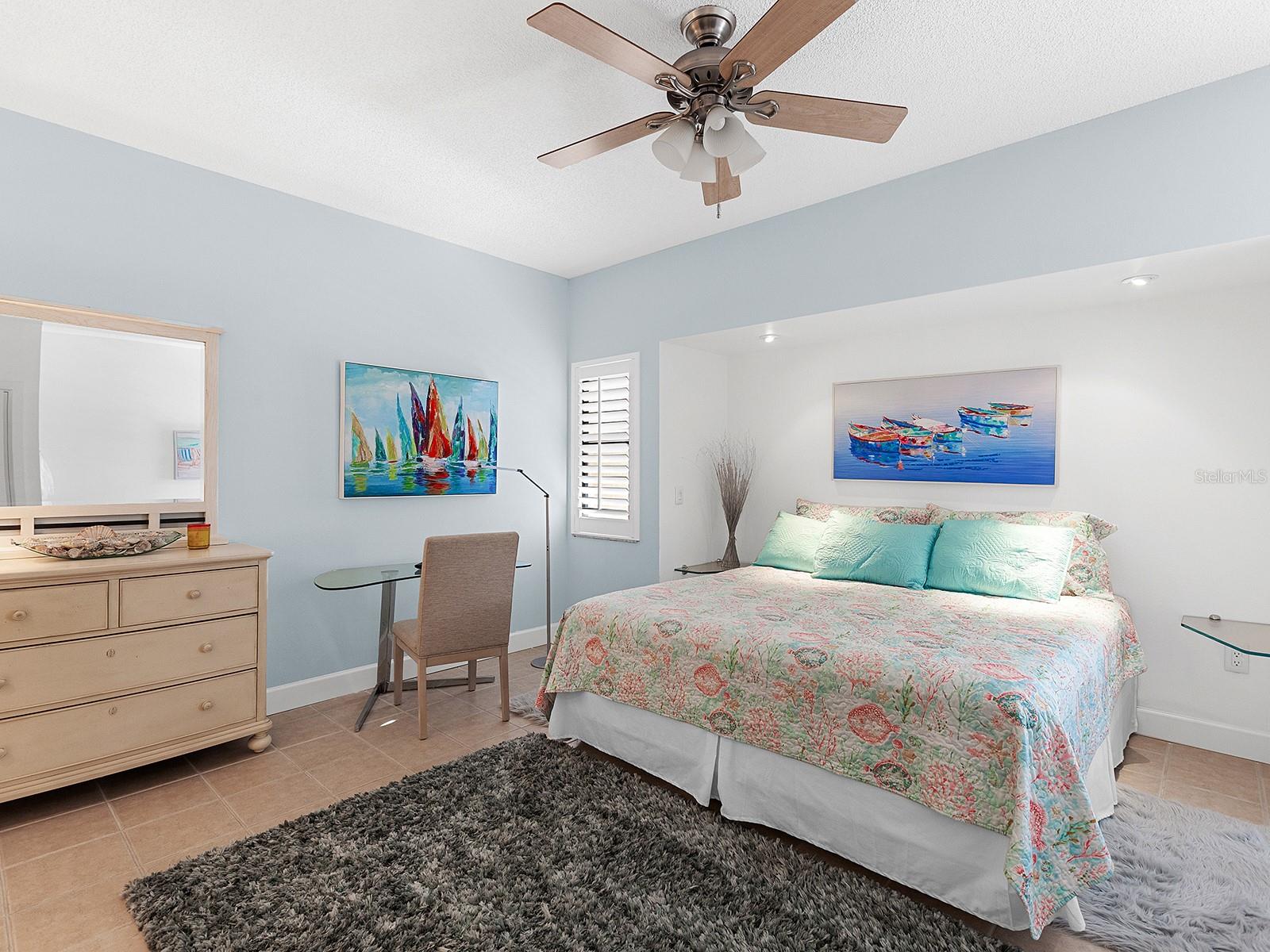 MARINERS COVE I - Residential