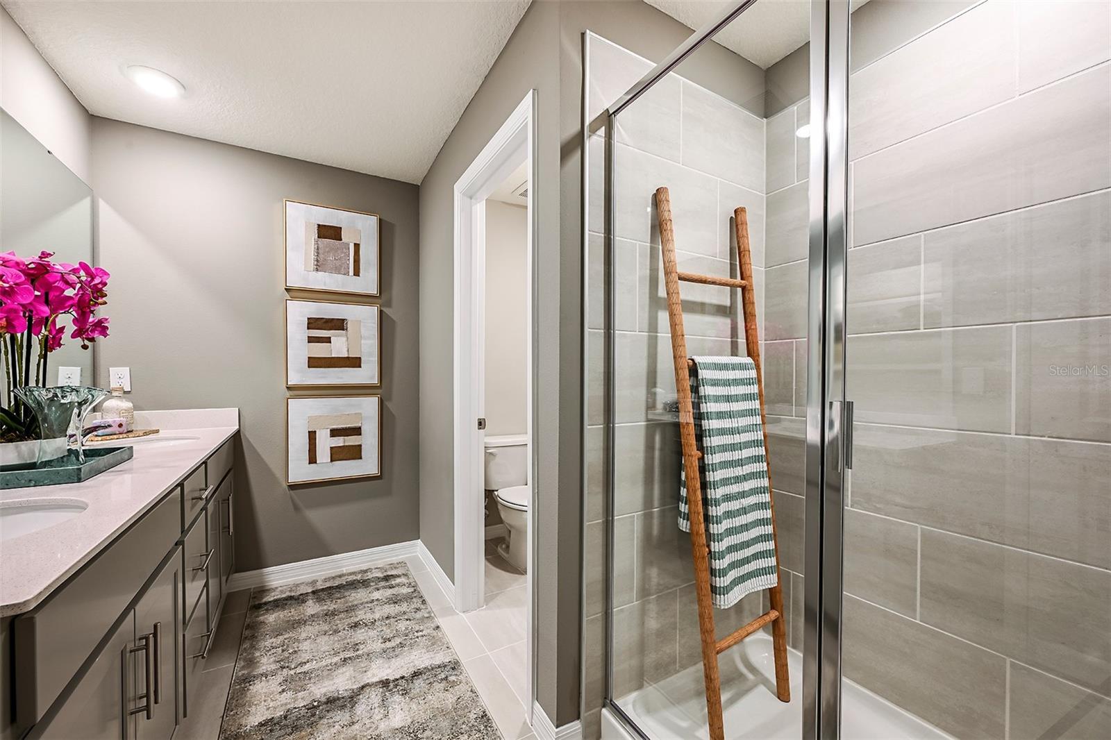 TOWNS AT GREENLEAF - Residential