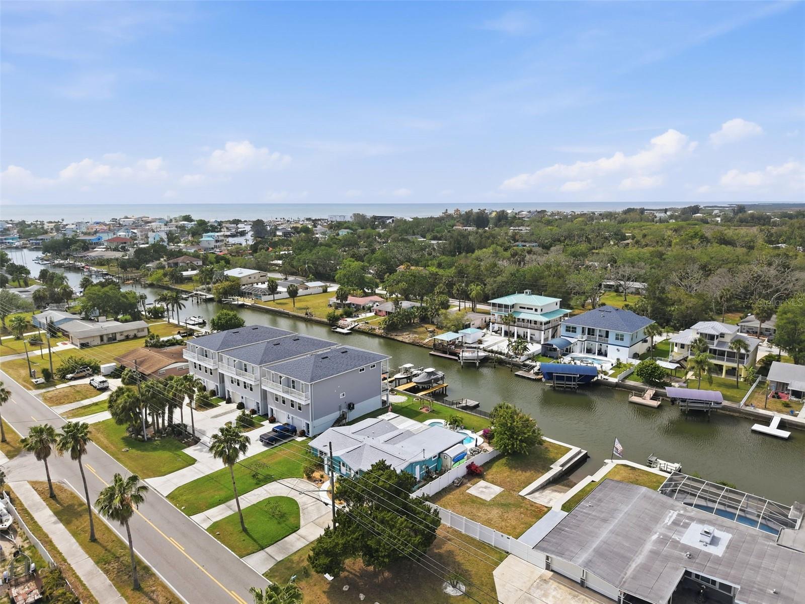 RIVIERA ESTATES - Residential