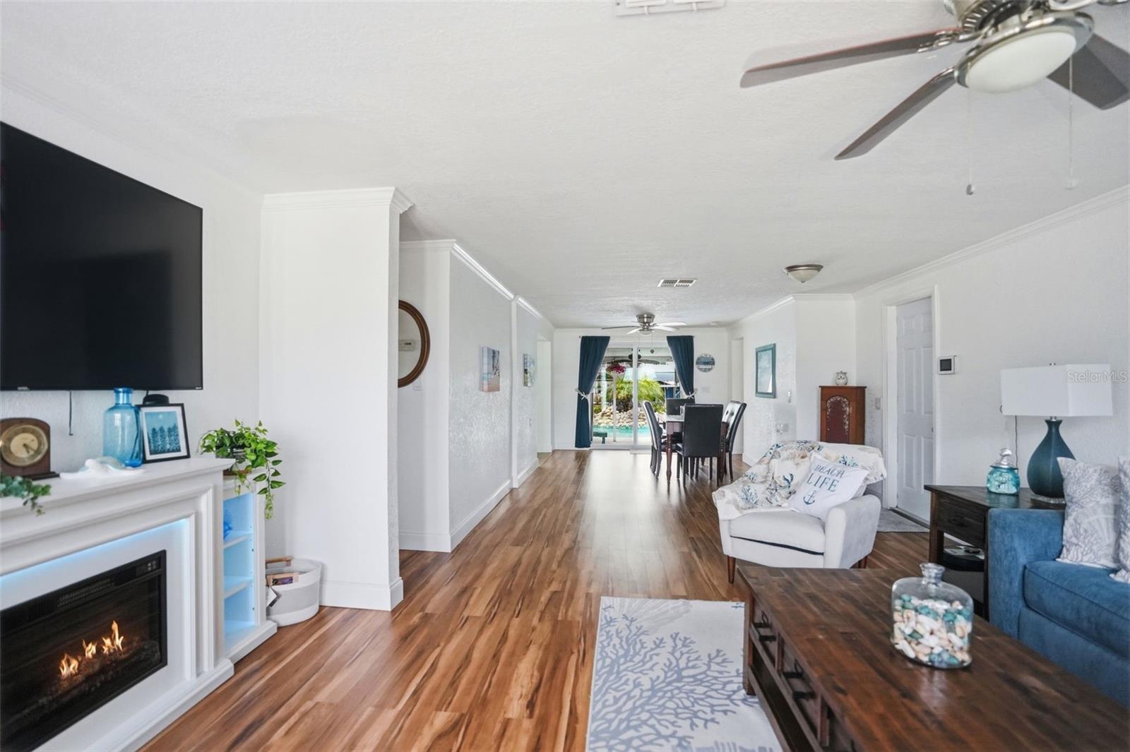 RIVIERA ESTATES - Residential