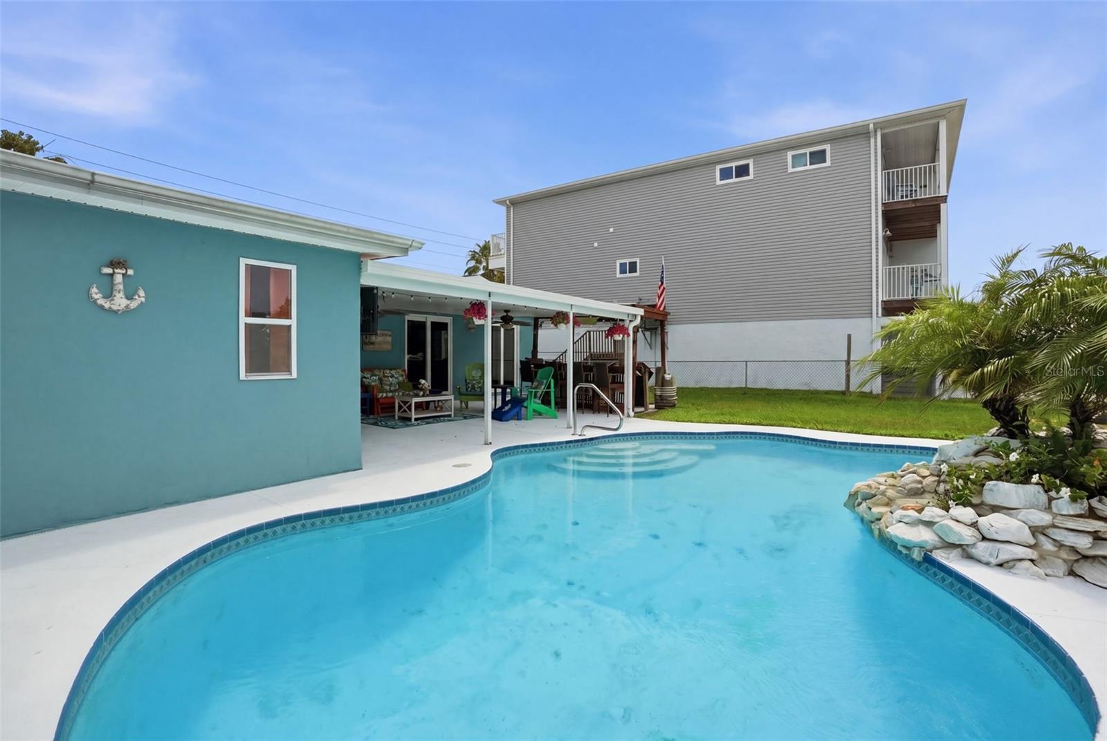 RIVIERA ESTATES - Residential