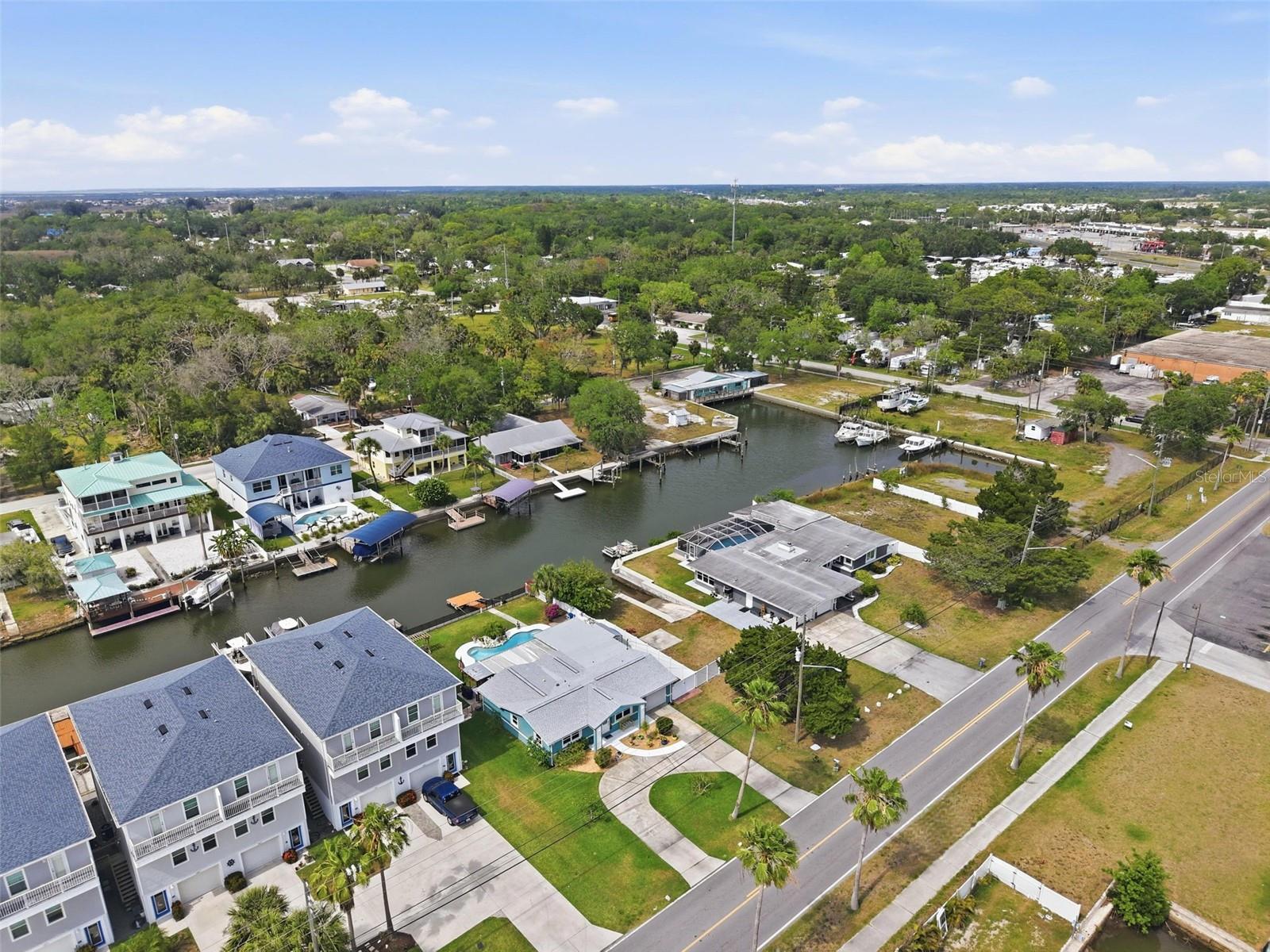 RIVIERA ESTATES - Residential
