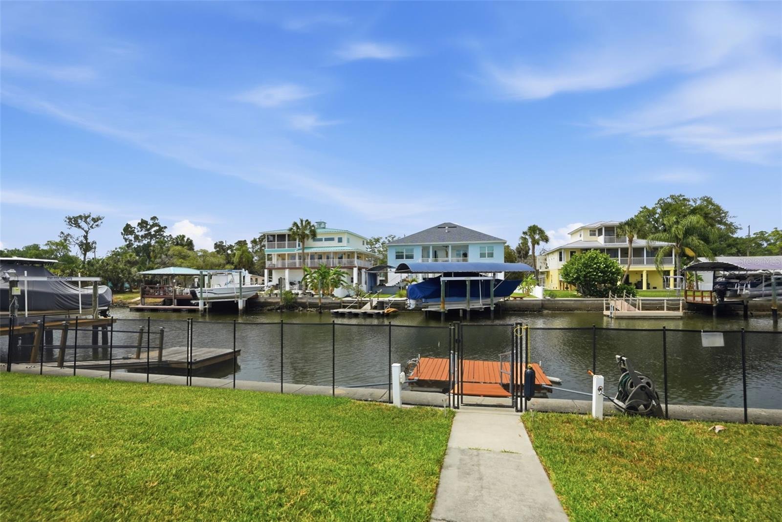 RIVIERA ESTATES - Residential