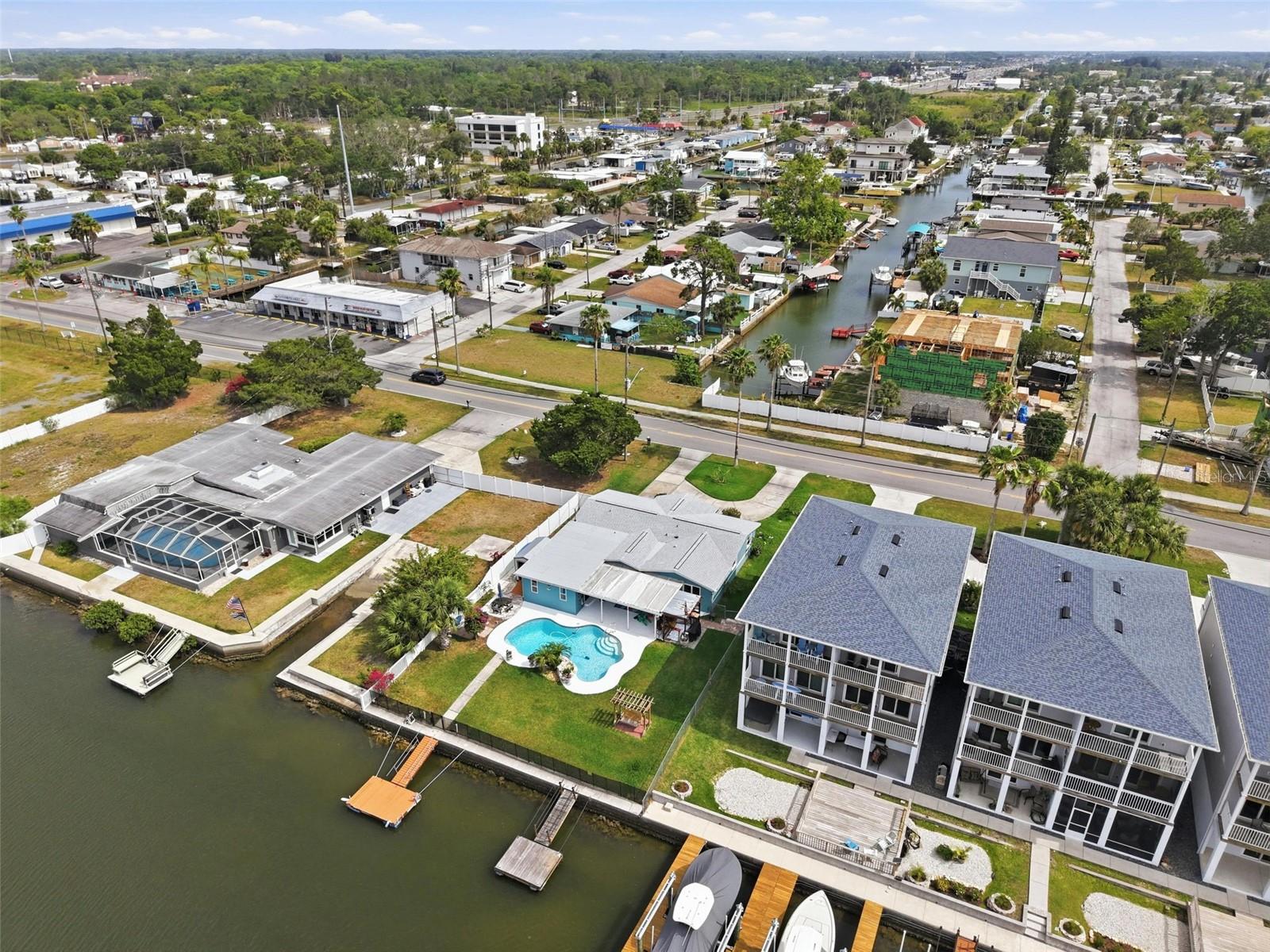 RIVIERA ESTATES - Residential