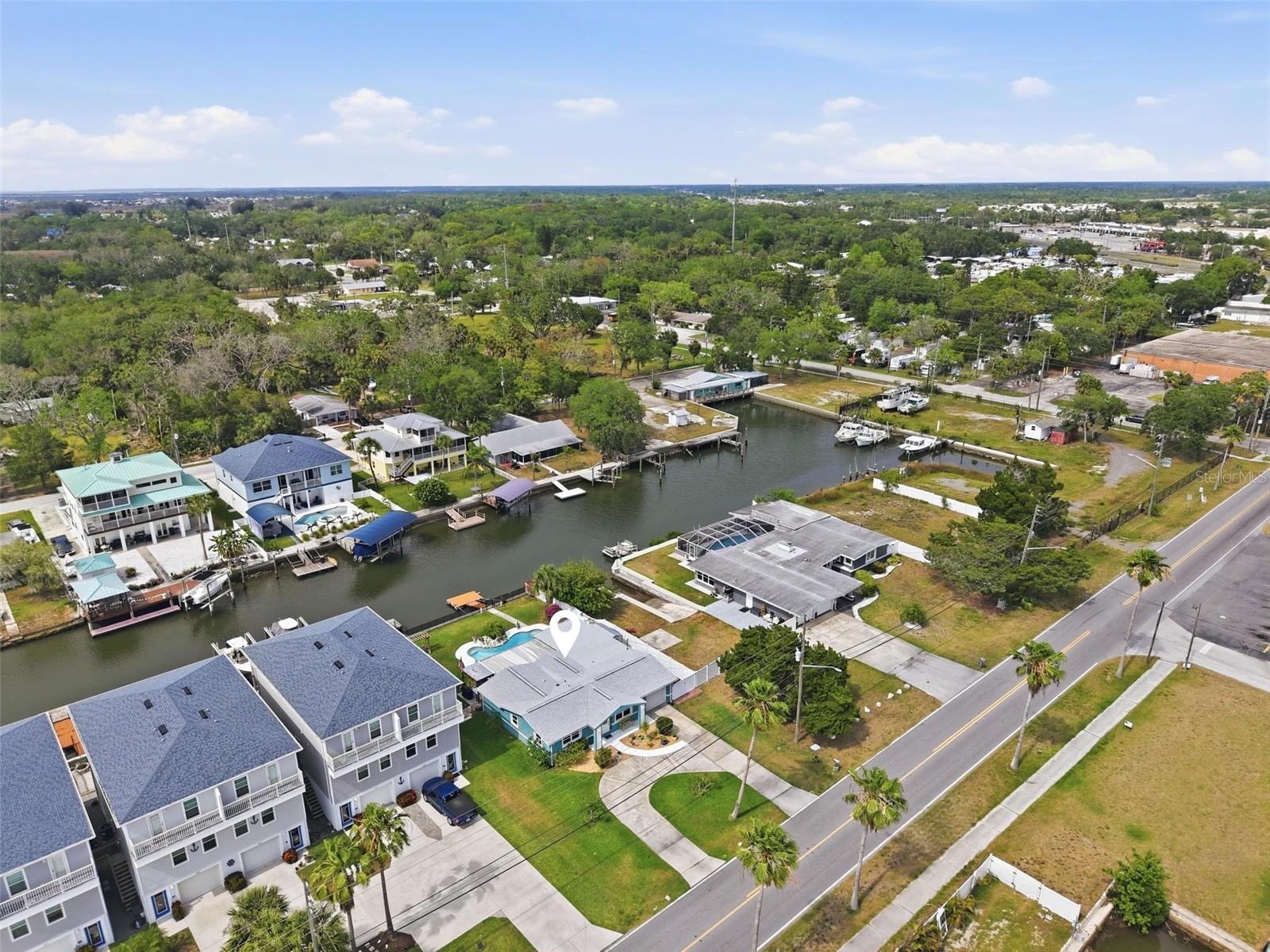RIVIERA ESTATES - Residential