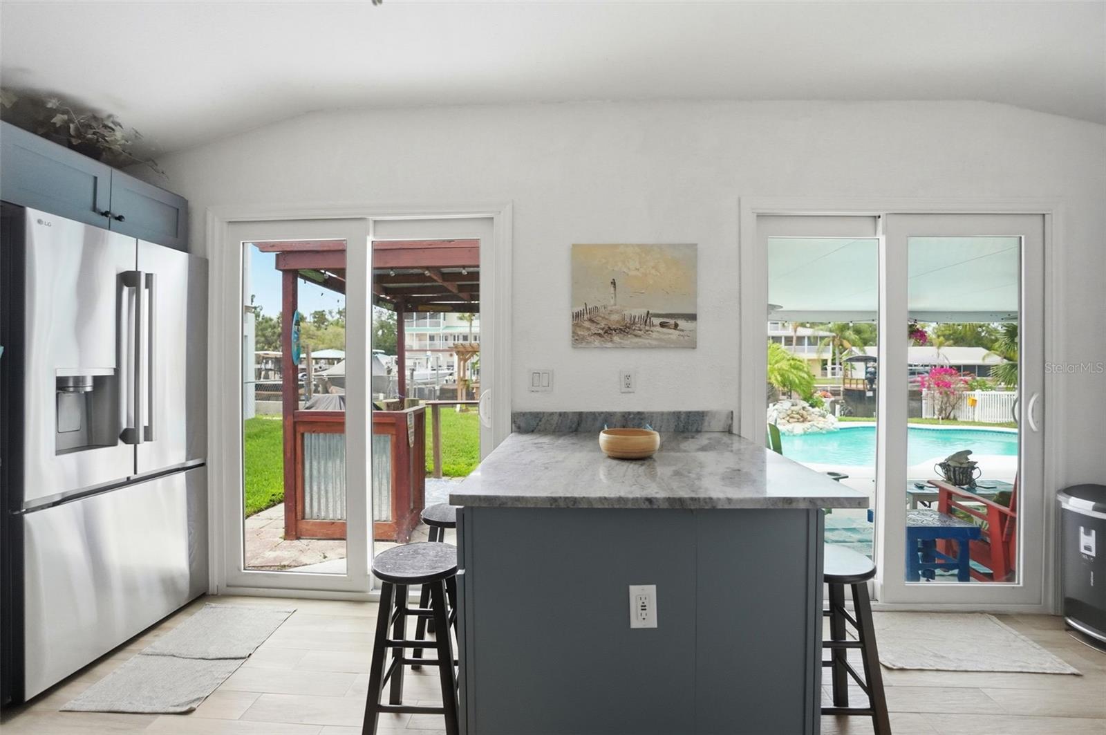 RIVIERA ESTATES - Residential