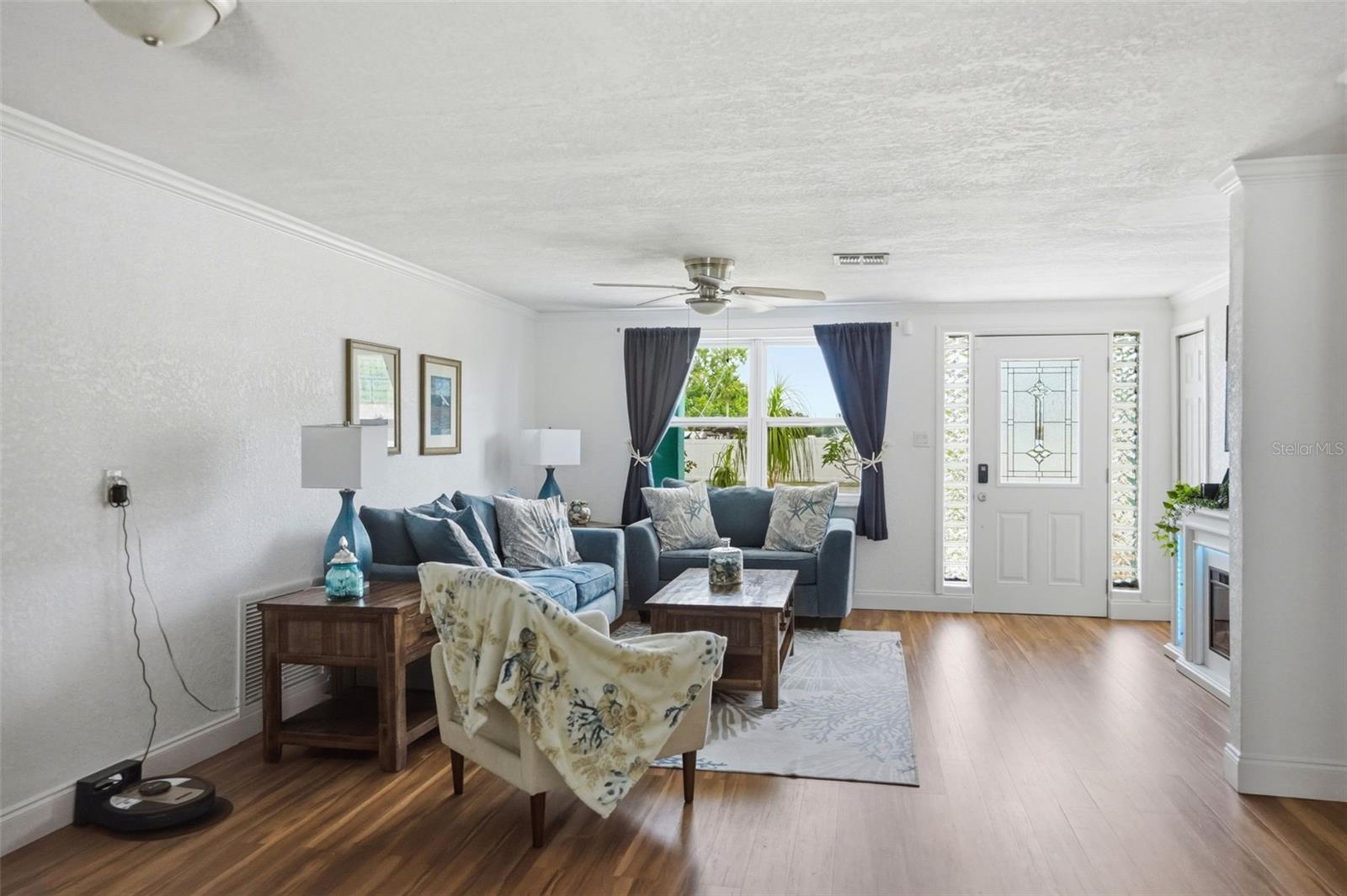 RIVIERA ESTATES - Residential
