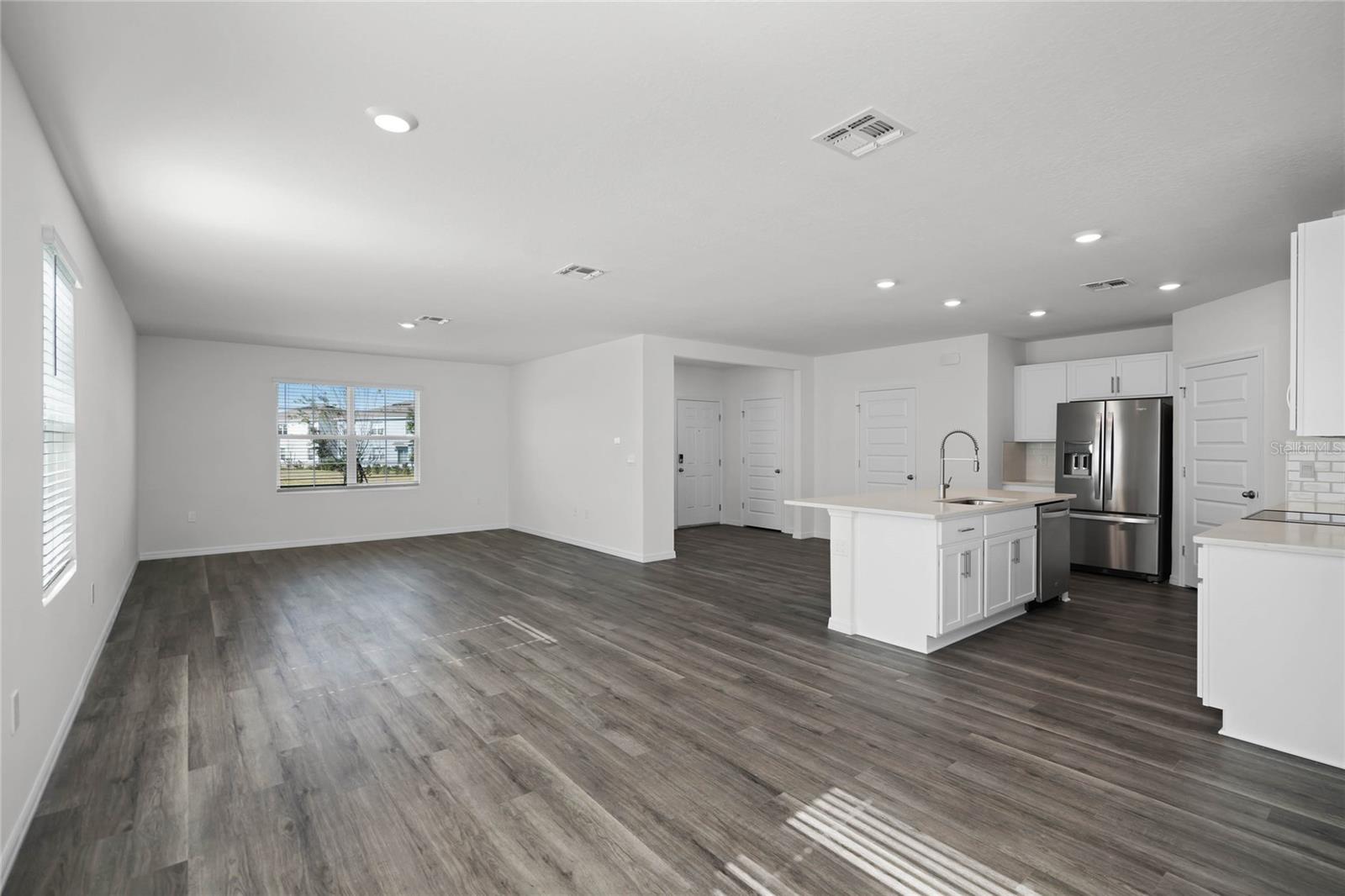 HARMONY ON LAKE ELOISE PHASE 2 - Residential