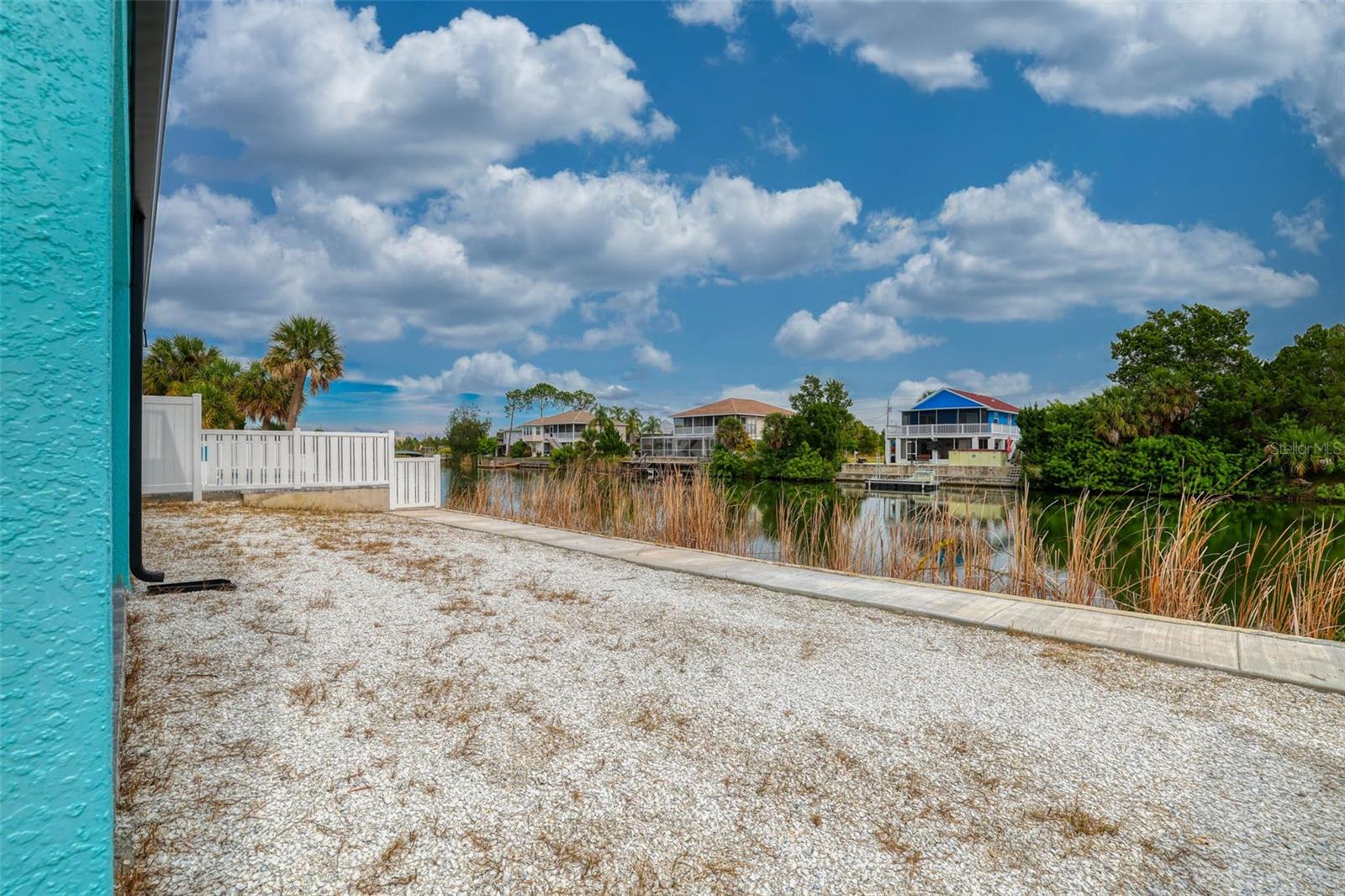 HERNANDO BEACH - Residential