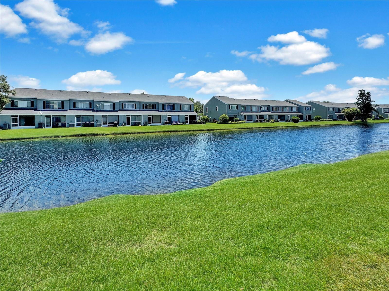 Photo 4 of 27 of 360 COUNTRYSIDE KEY BOULEVARD townhome